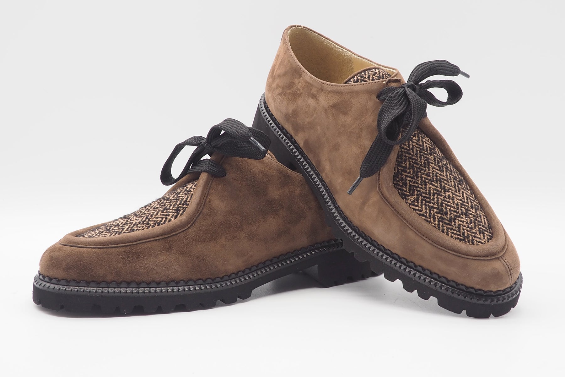 Damen Schnürer aus Veloursleder in Braun & Superleichtsohle Damen Loafers & Schnürer Brunate