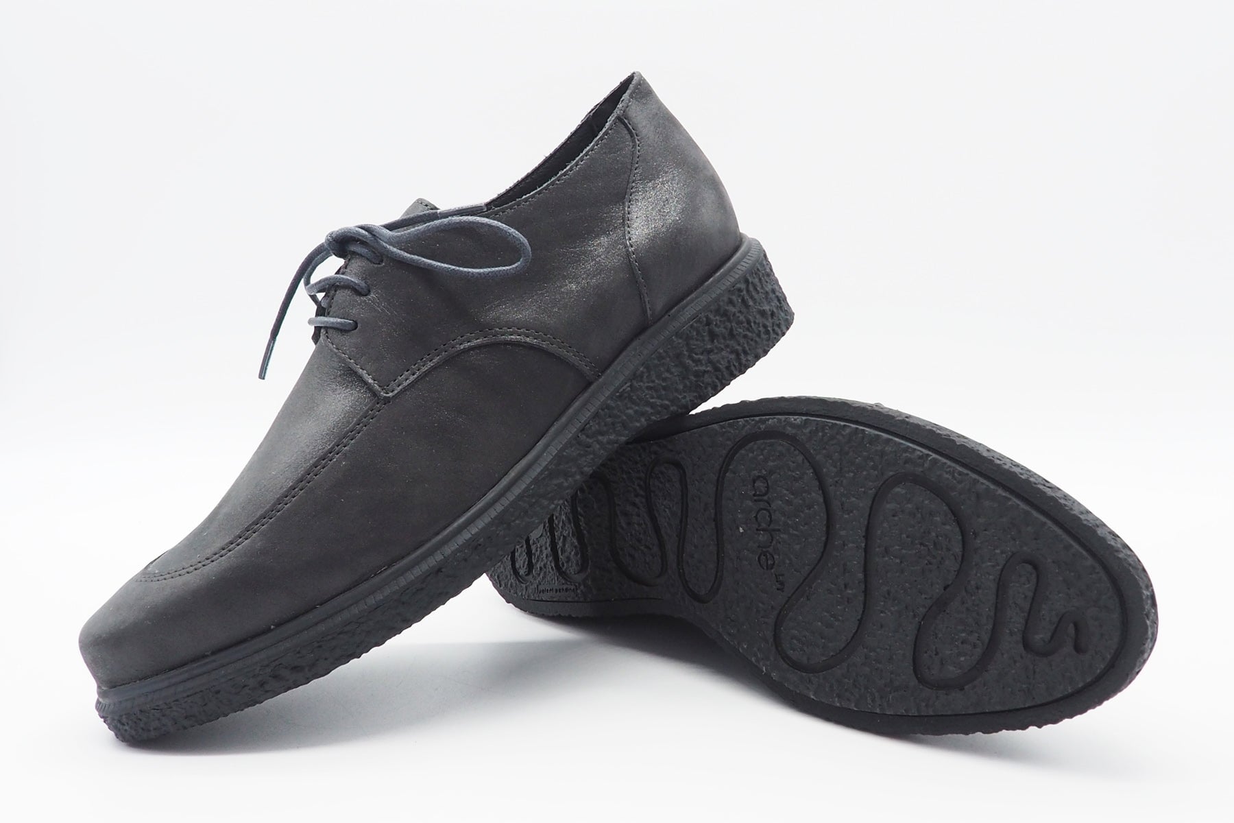 Damen Schnürschuh aus schillerndes Nubukleder in Anthrazit - Johiro Damen Loafers & Schnürer Arche