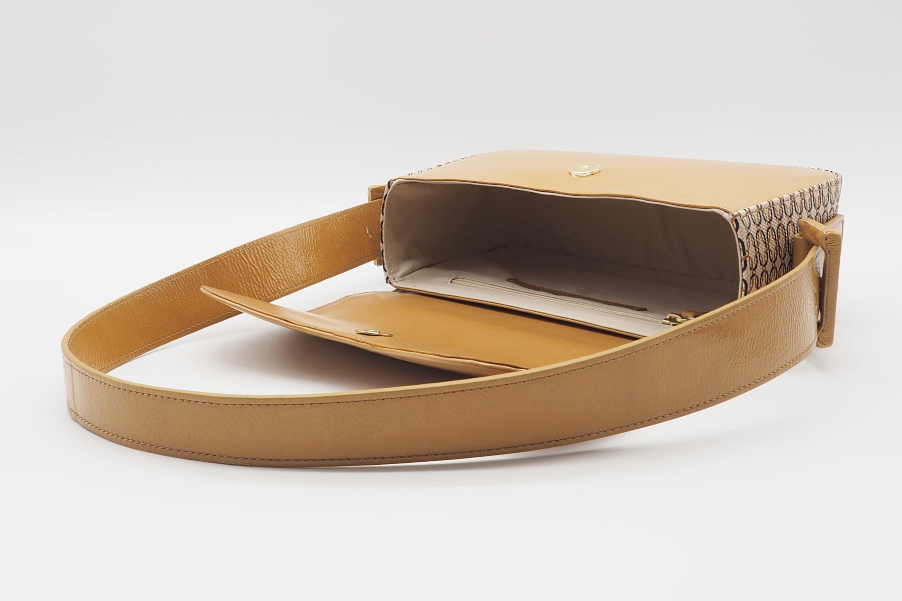 Damen Schultertasche aus Lackleder & bedrucktem Leder in Nude - Yuri Taschen Crossbody & Schultertasche Chie Mihara