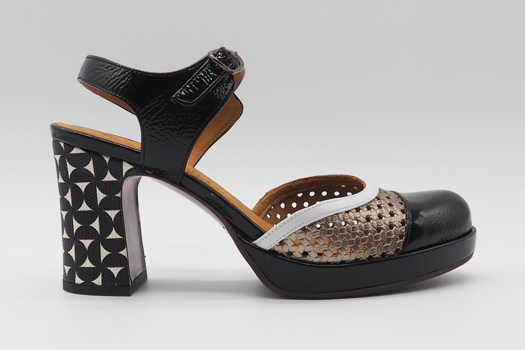 Damen Sling aus Lack- & Metallicleder in Schwarz & Bronze - Deliver - Absatz 10cm Damen Pumps & Slings Chie Mihara