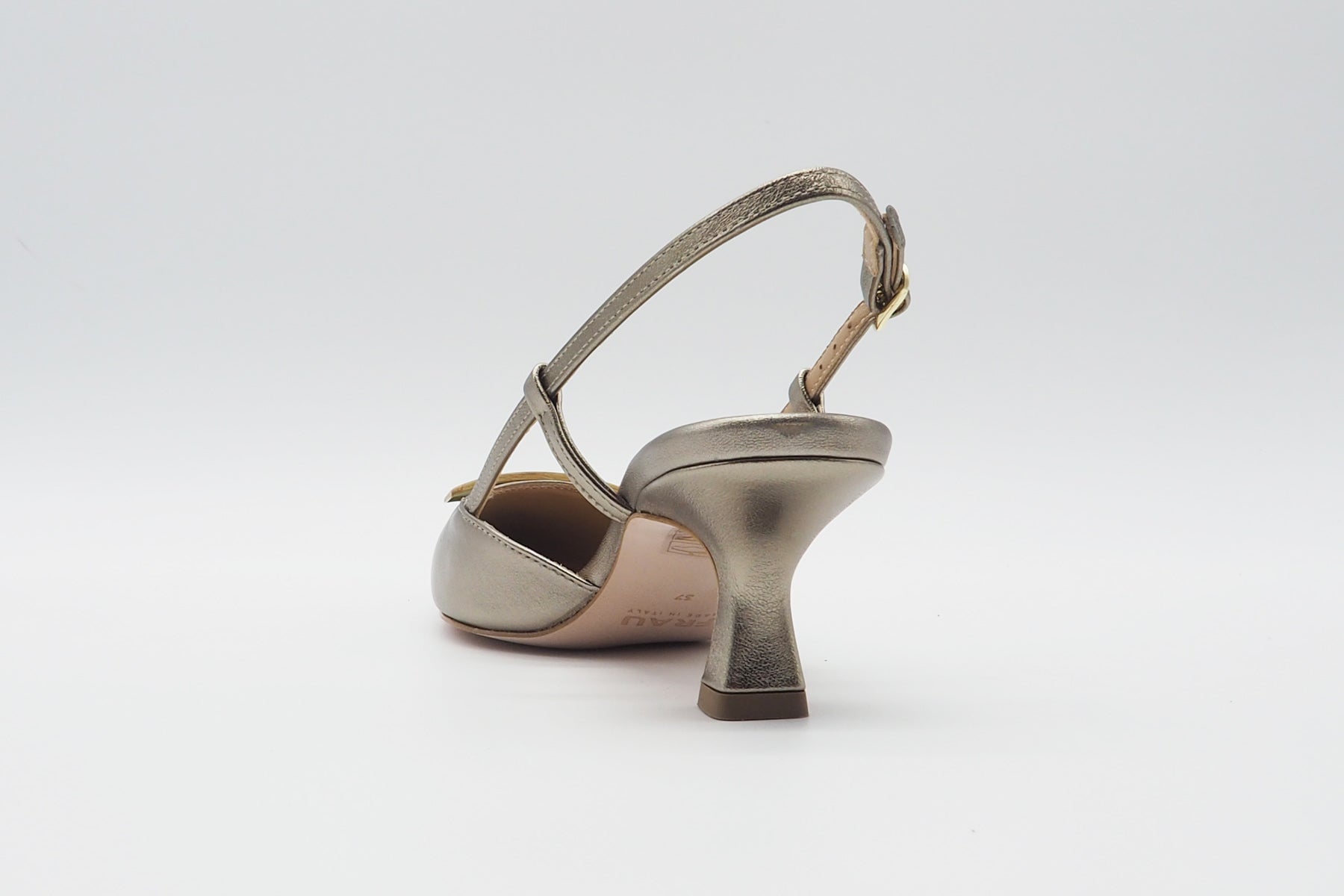 Damen Sling aus Metallicleder in Platin - Absatz 6cm Damen Pumps & Slings Frau Verona