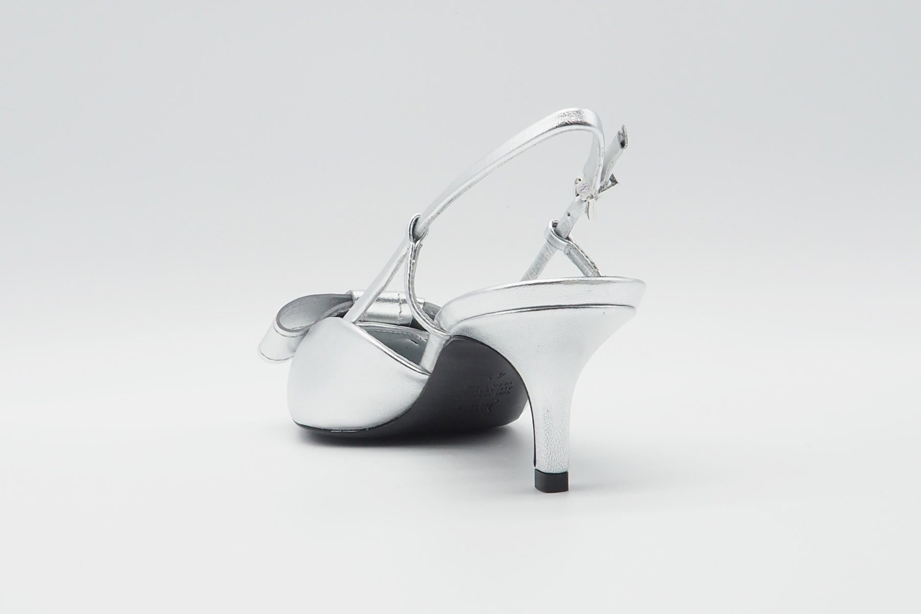 Damen Sling aus Metallicleder in Silber - Absatz 6cm Damen Pumps & Slings Kennel & Schmenger