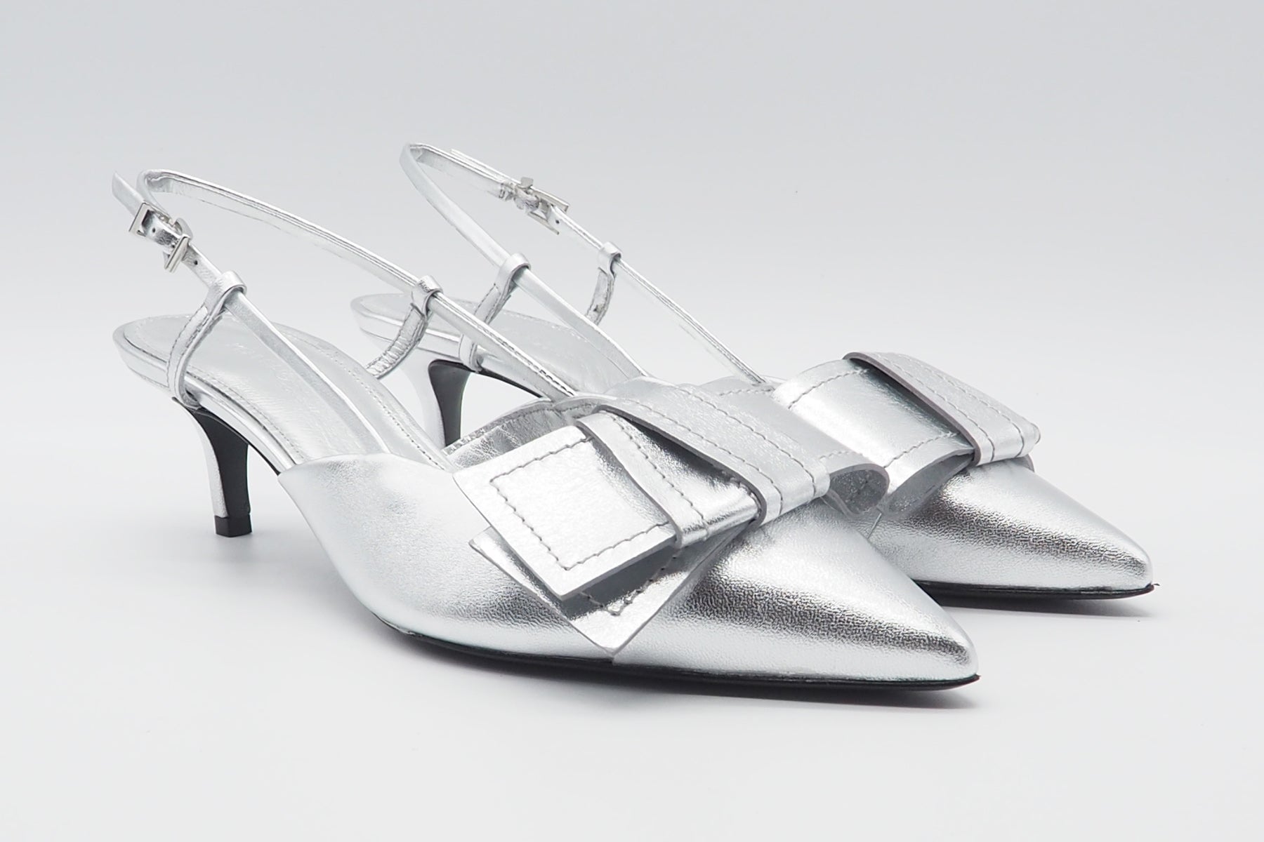 Damen Sling aus Metallicleder in Silber - Absatz 6cm Damen Pumps & Slings Kennel & Schmenger