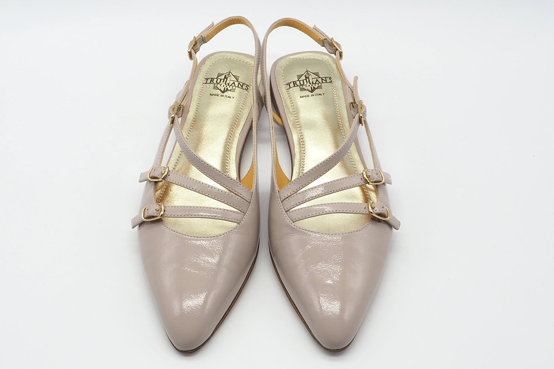 Damen Sling mit Riemchen aus softem Lackleder in Creme Damen Pumps & Slings Truman´s