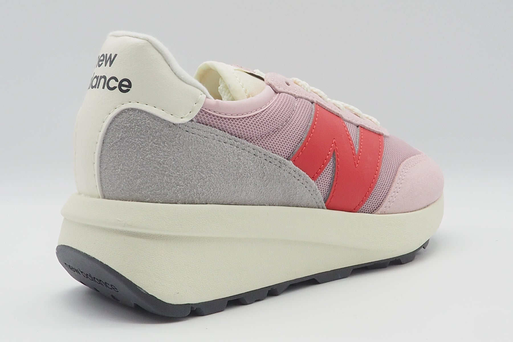 Damen Sneaker 370 aus Leder & Mesh in Rosa & Koralle Damen Sneaker New Balance