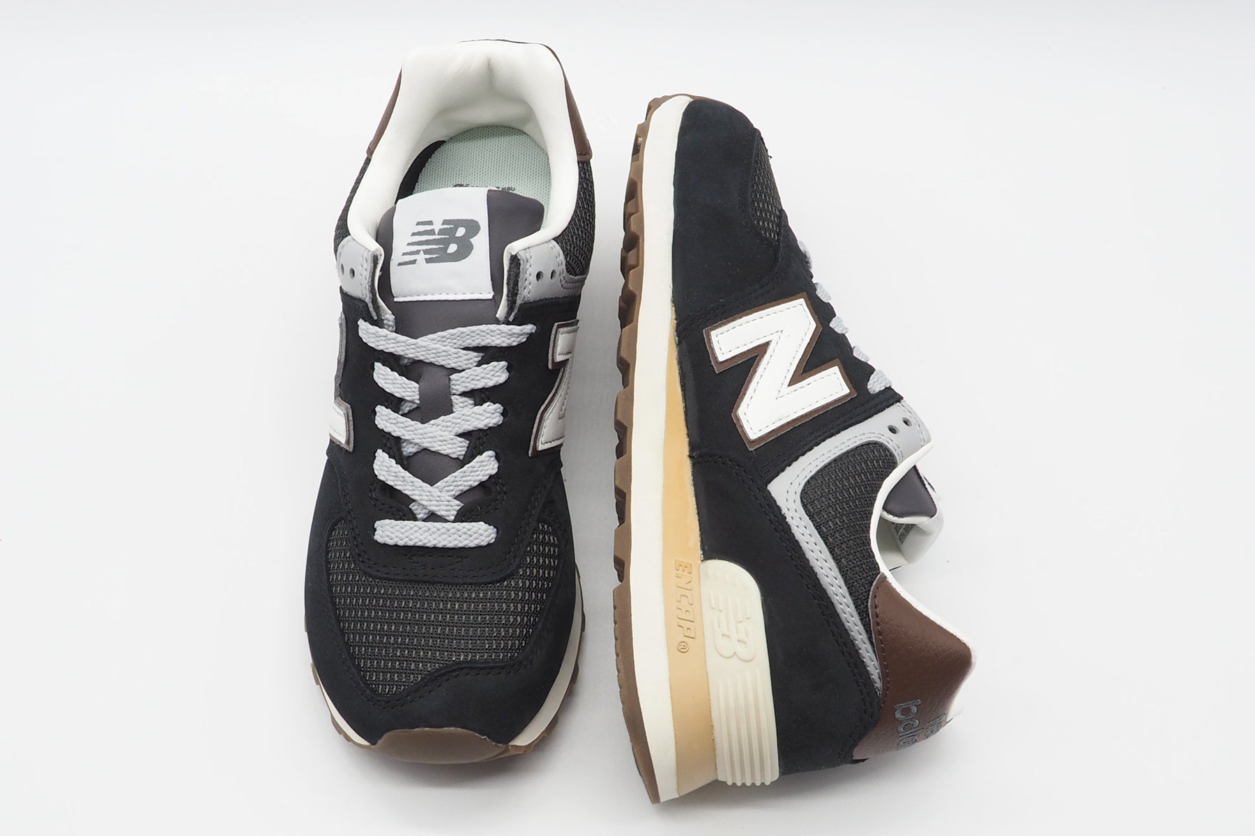 Damen Sneaker 574 in aus Nubukleder & Mesh in Schwarz & Grau Damen Sneaker New Balance