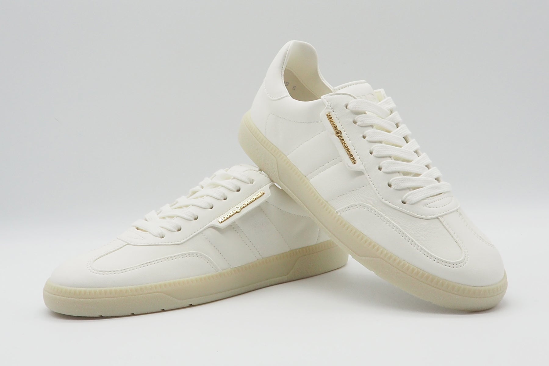 Damen Sneaker aus Glattleder im Retrolook - Offwhite Damen Sneaker Kennel & Schmenger