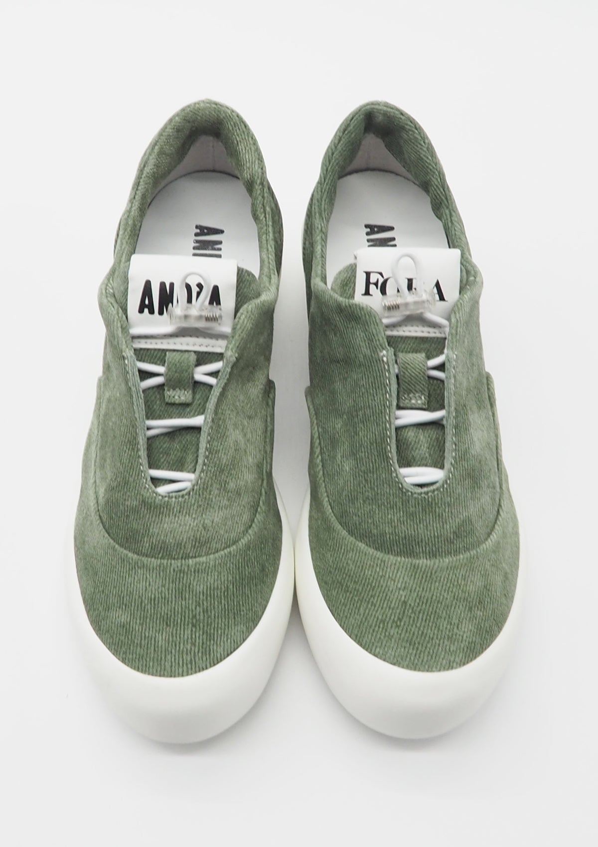 Damen Sneaker aus Jeans-Veloursleder in Militarygrün - Nina Damen Sneaker Andia Fora