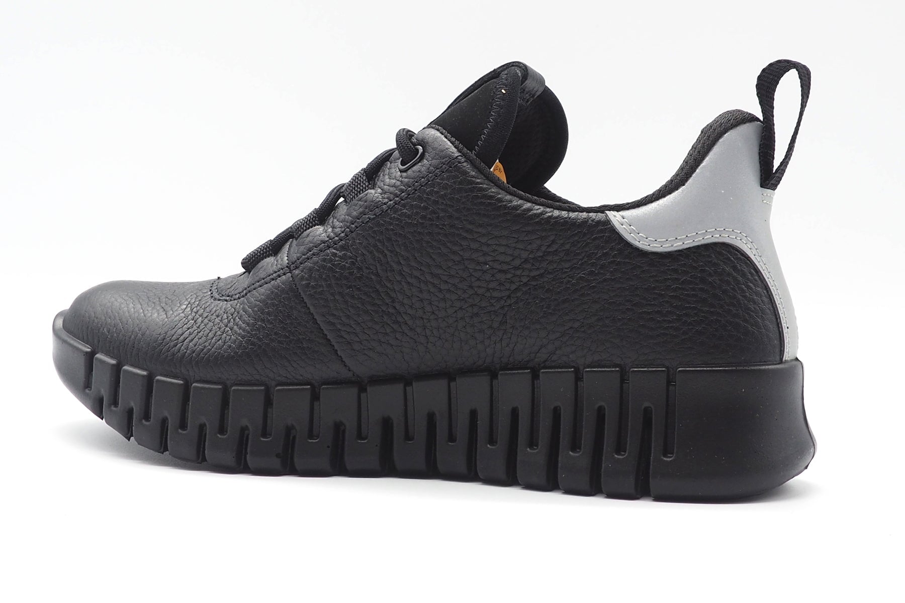 Damen Sneaker aus Leder in Schwarz - Gruuv - wasserdicht Damen Sneaker Ecco