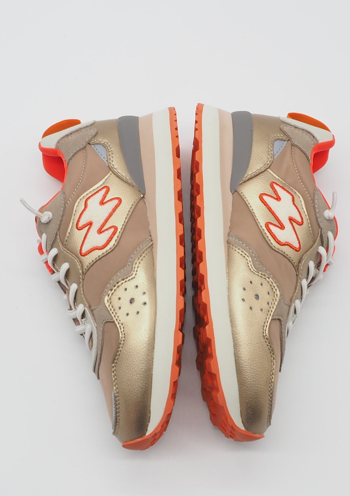 Damen Sneaker aus Nylon & Veloursleder in Caramel & Gold & Leichtsohle Damen Sneaker Maripé