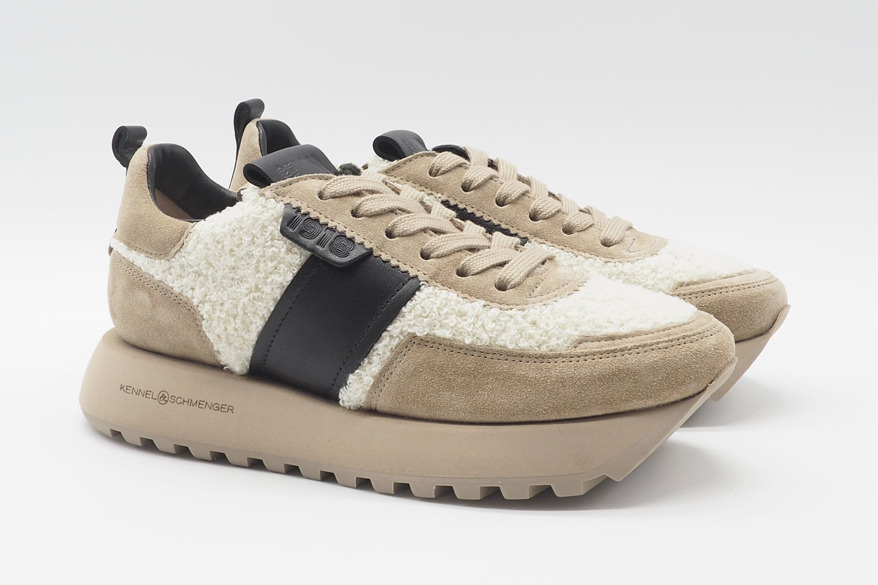 Damen Sneaker aus Veloursleder in Camel & Lammfell im Kuscheldesign Damen Sneaker Kennel & Schmenger