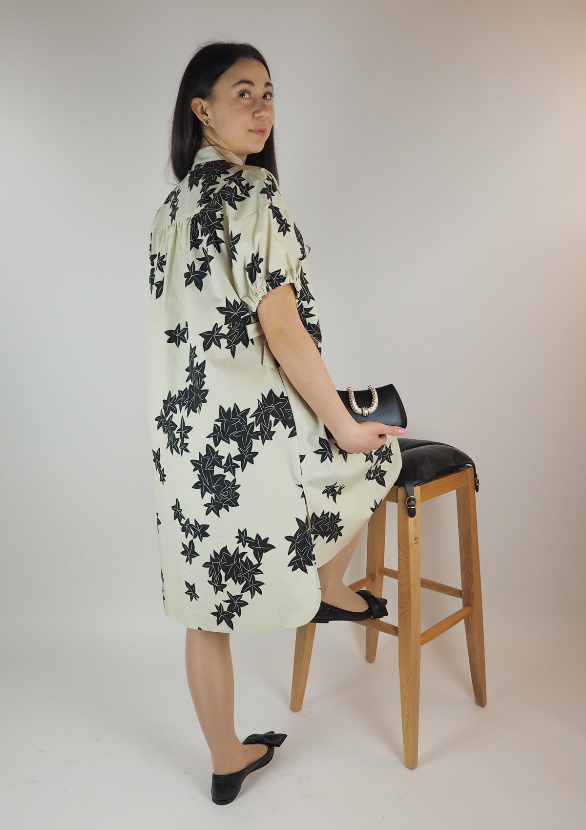 Damen Sommer-Kimonokleid aus Baumwolle in Creme & Schwarz Damen Kleid Psophia