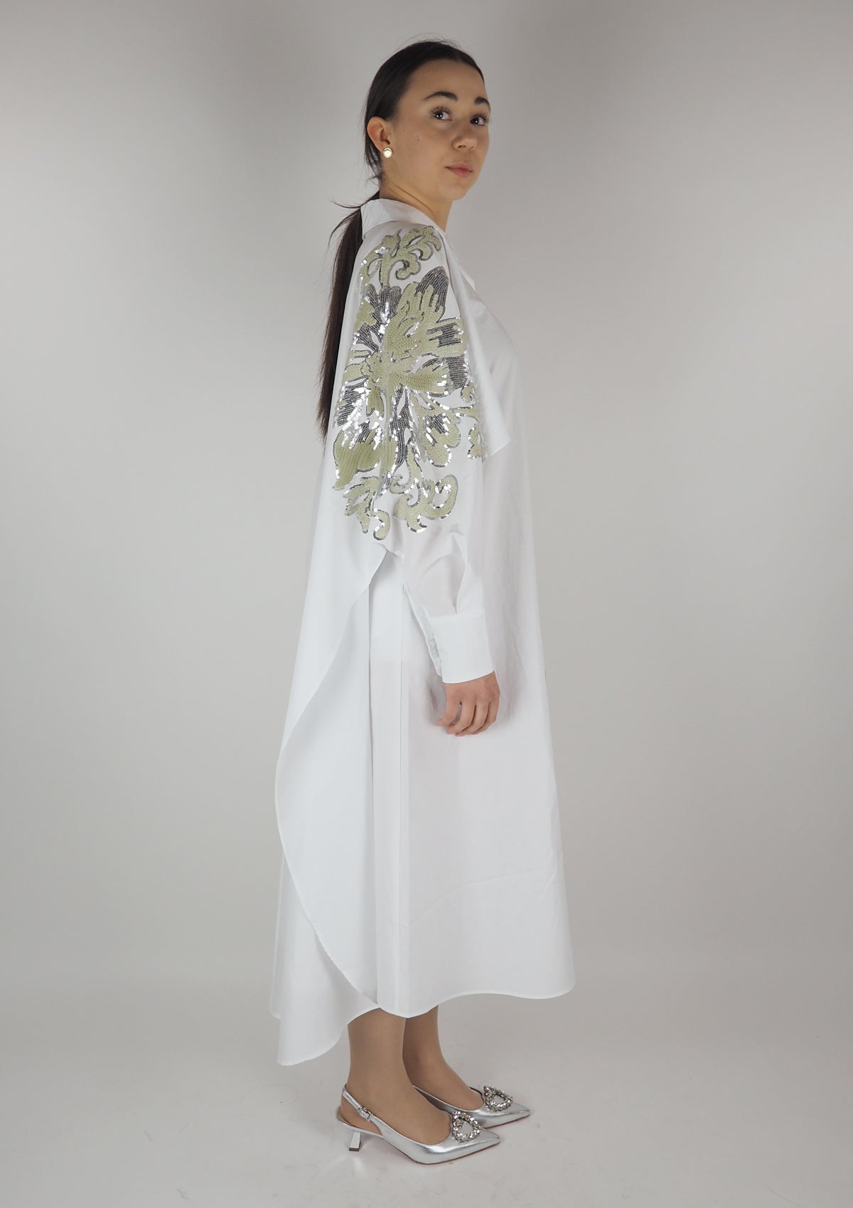 Damen Sommerkleid in Weiß mit Blütenstickerei Damen Kleid Psophia