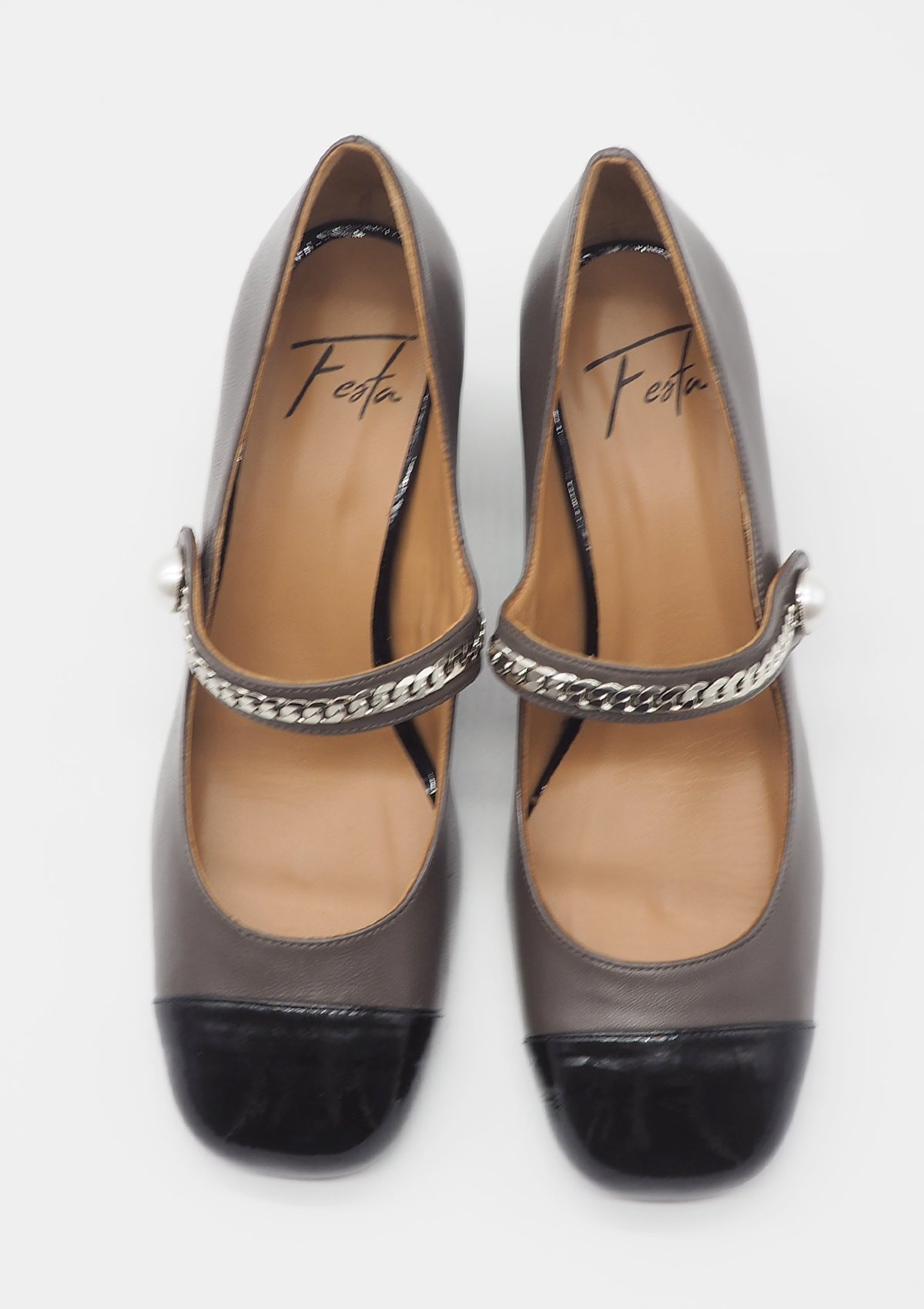 Damen Spangenpumps aus Leder & Lack in Grau Damen Pumps & Slings Roberto Festa