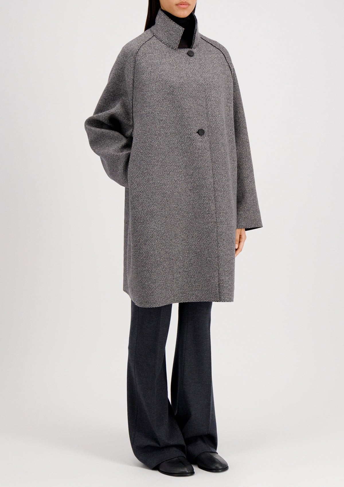 Damencape mit Muster aus feinster Wolle & Cashmere - in Schwarz & Ecru Damen Mantel Harris Wharf London