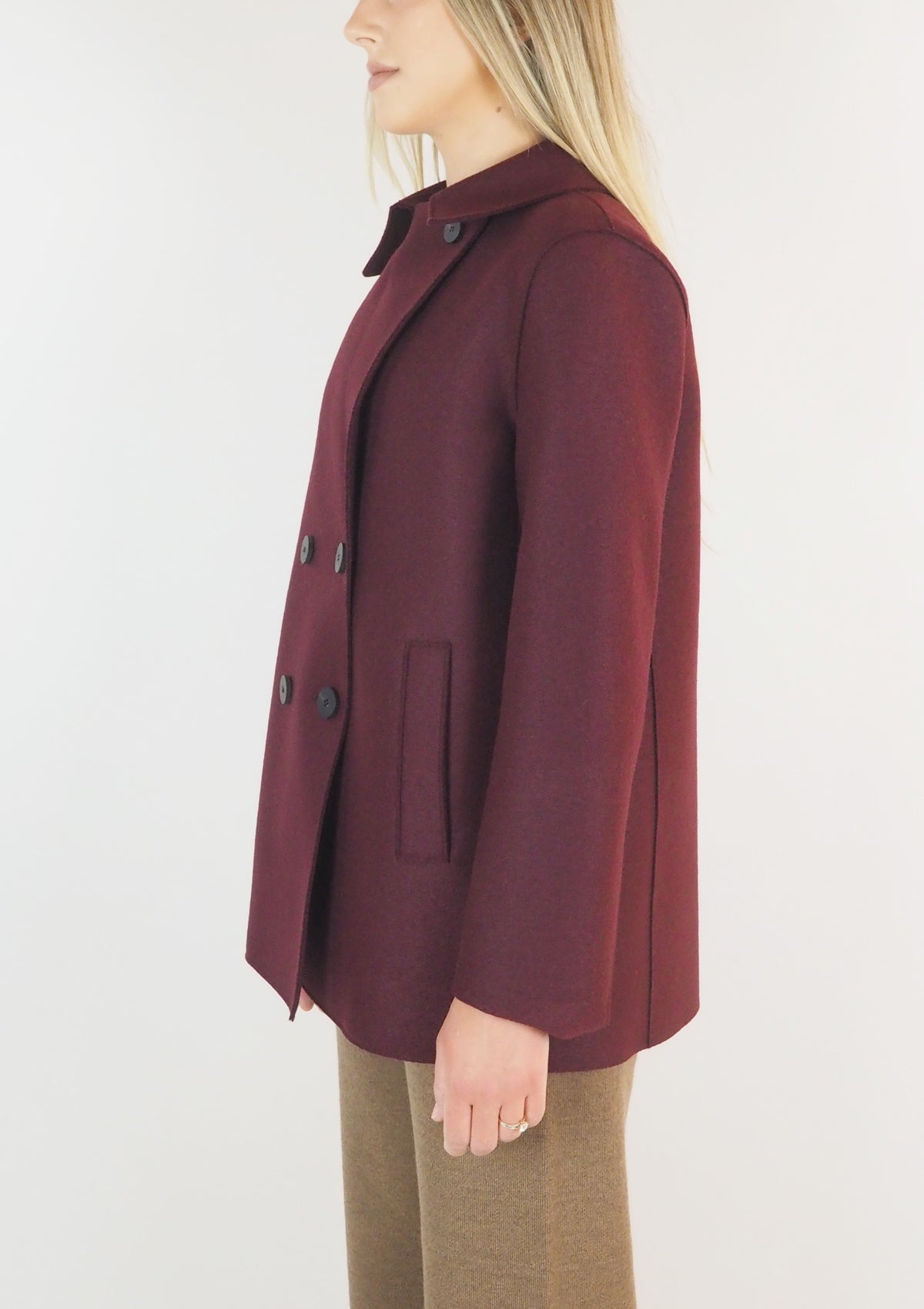 Doppelreihige Damen Blazerjacke aus gepresster Wolle - in Bordeaux Damen Mantel Harris Wharf London