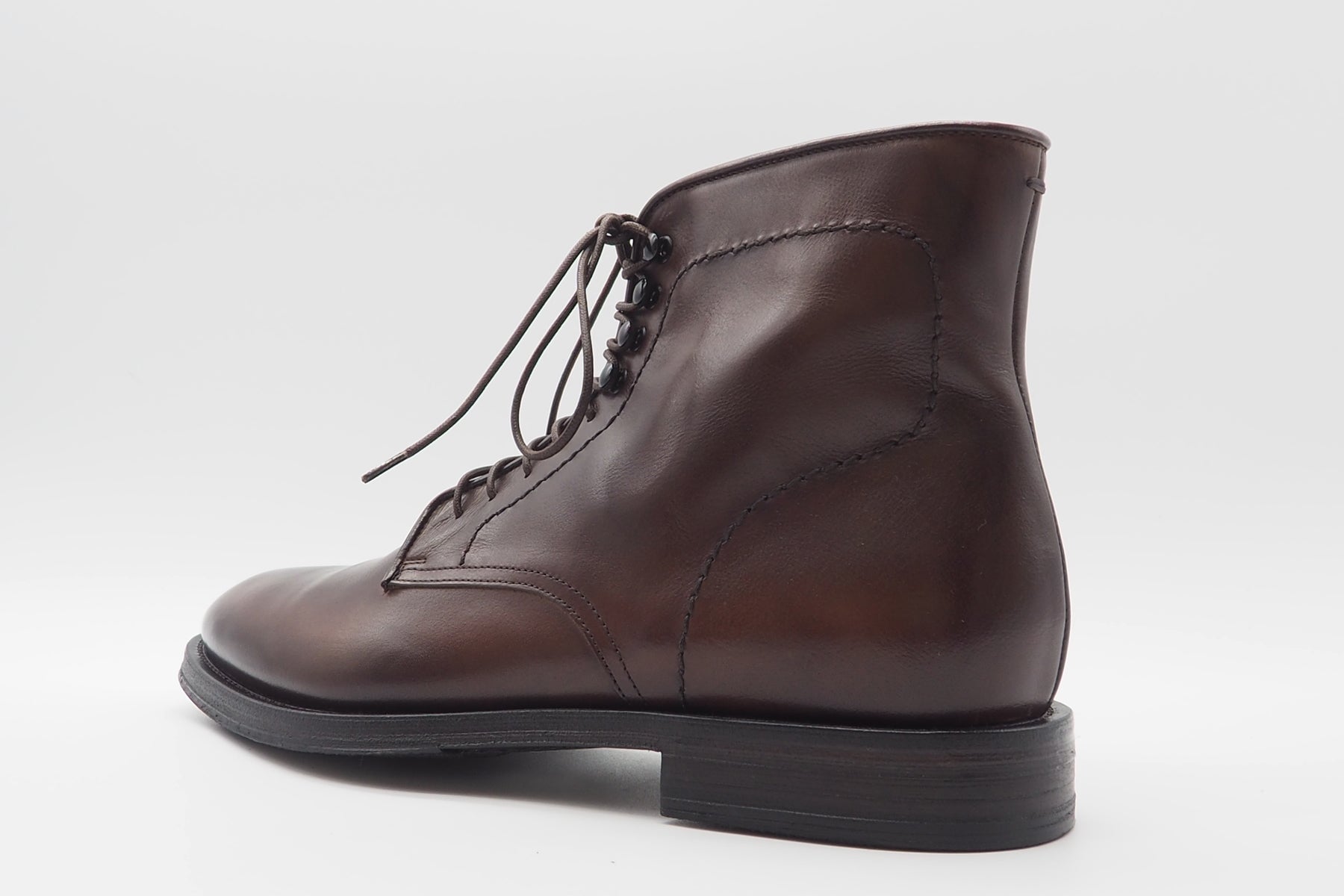 Edle Herren Stiefelette zum Schnüren aus Leder in Mittelbraun Herren Stiefeletten Pantanetti