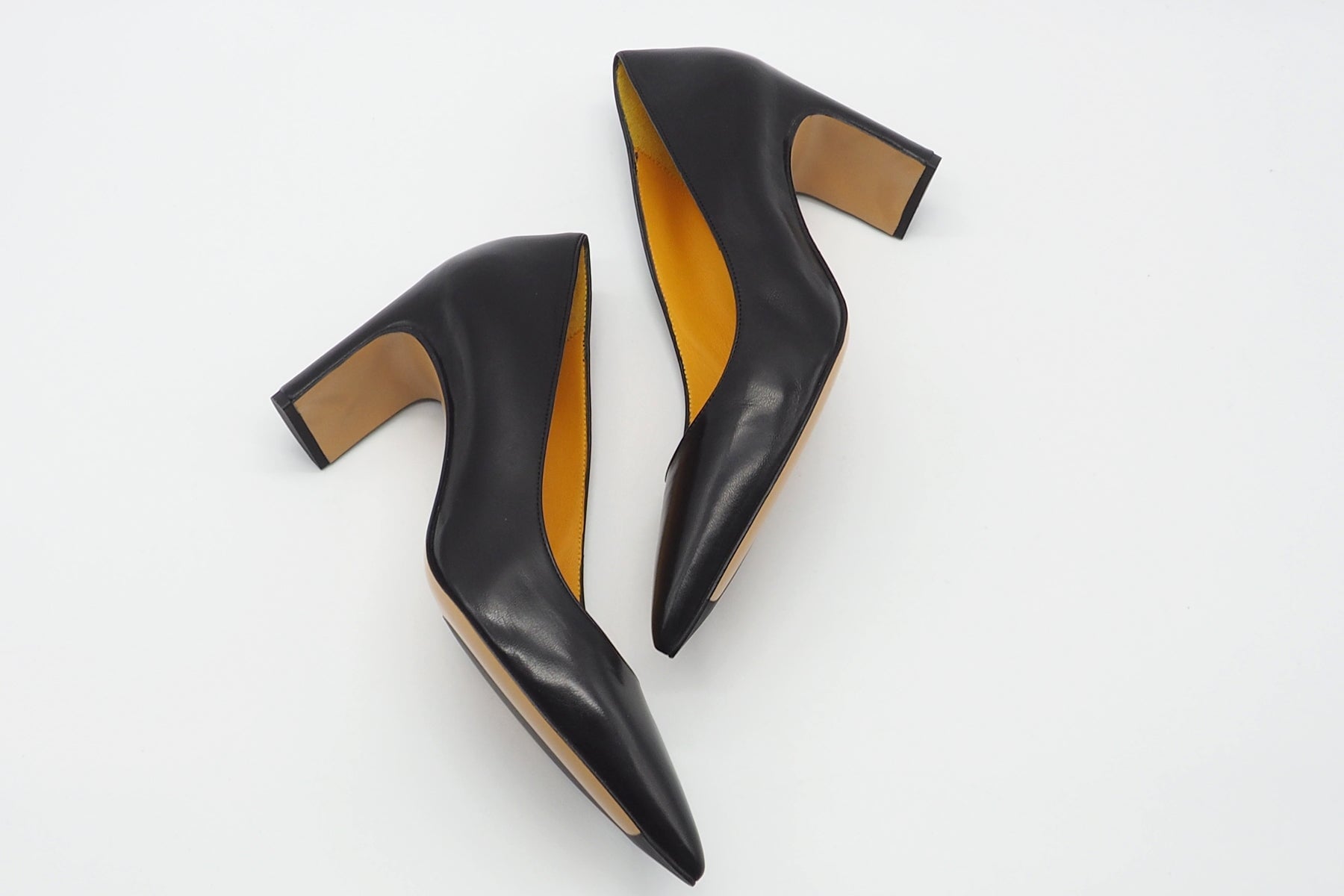 Edler Damen Pumps aus Handschuhleder in Schwarz - Absatz 8 cm Damen Pumps & Slings Mara Bini