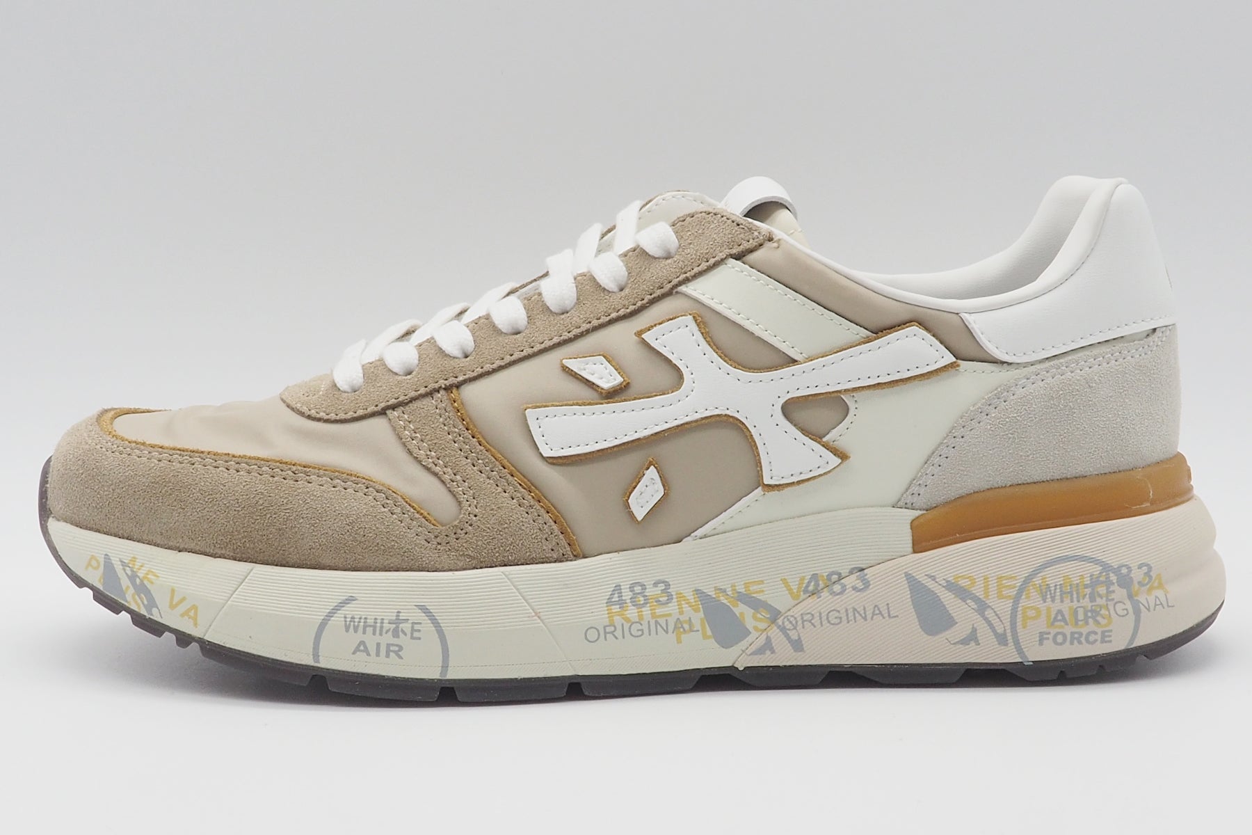 Edler Herren Sneaker aus Veloursleder & Nylon in Sand & Weiss - MICK Herren Sneaker Premiata