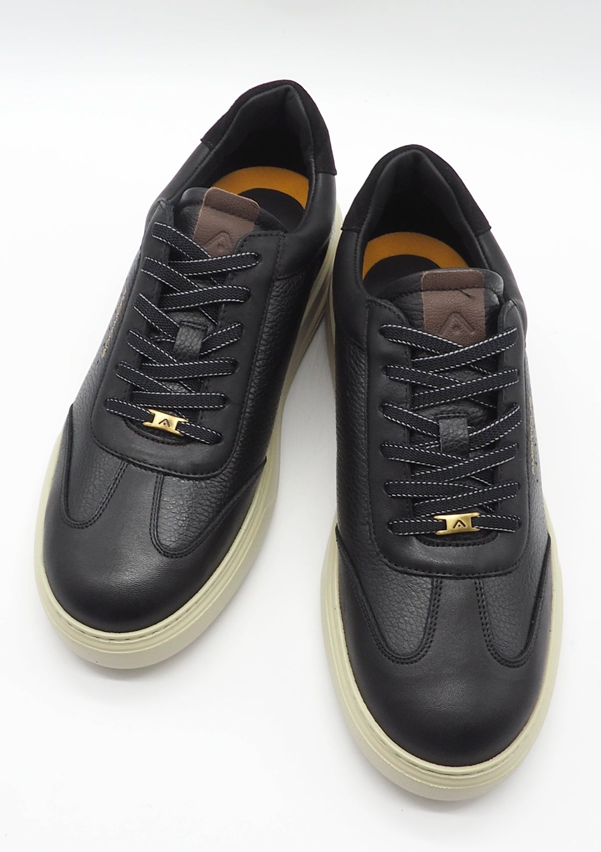 Eleganter Herren Sneaker aus Leder in Schwarz Herren Sneaker Ambitious