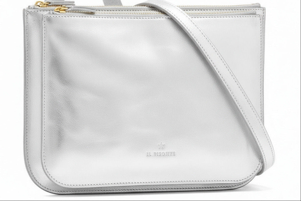 Flache Crossbodybag aus laminiertem Naturleder in Gold - Roseto Taschen Crossbody & Schultertasche Il Bisonte