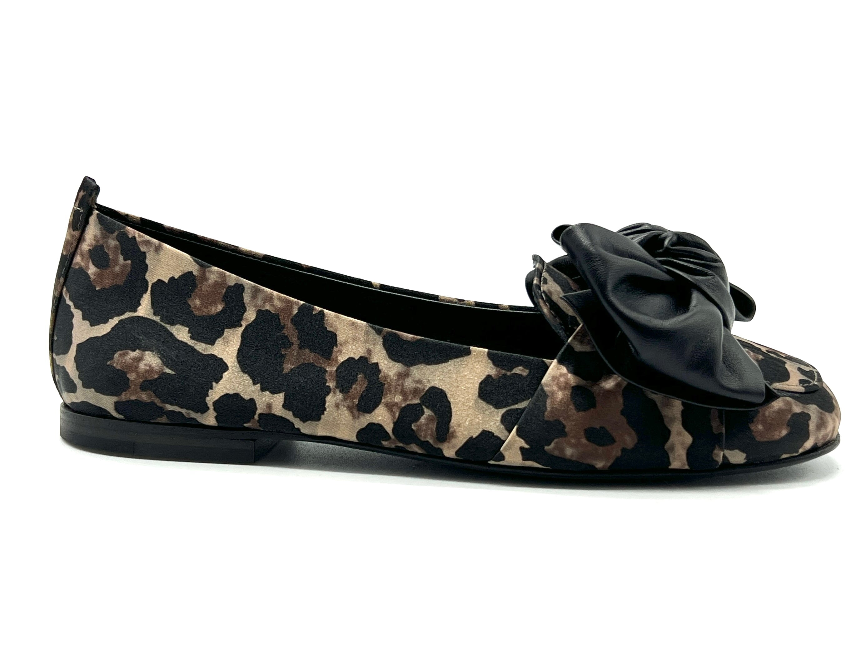 Freche Damen Ballerinas mit Leoprint & schwarzer Lederschleife Damen Ballerinas Kennel & Schmenger