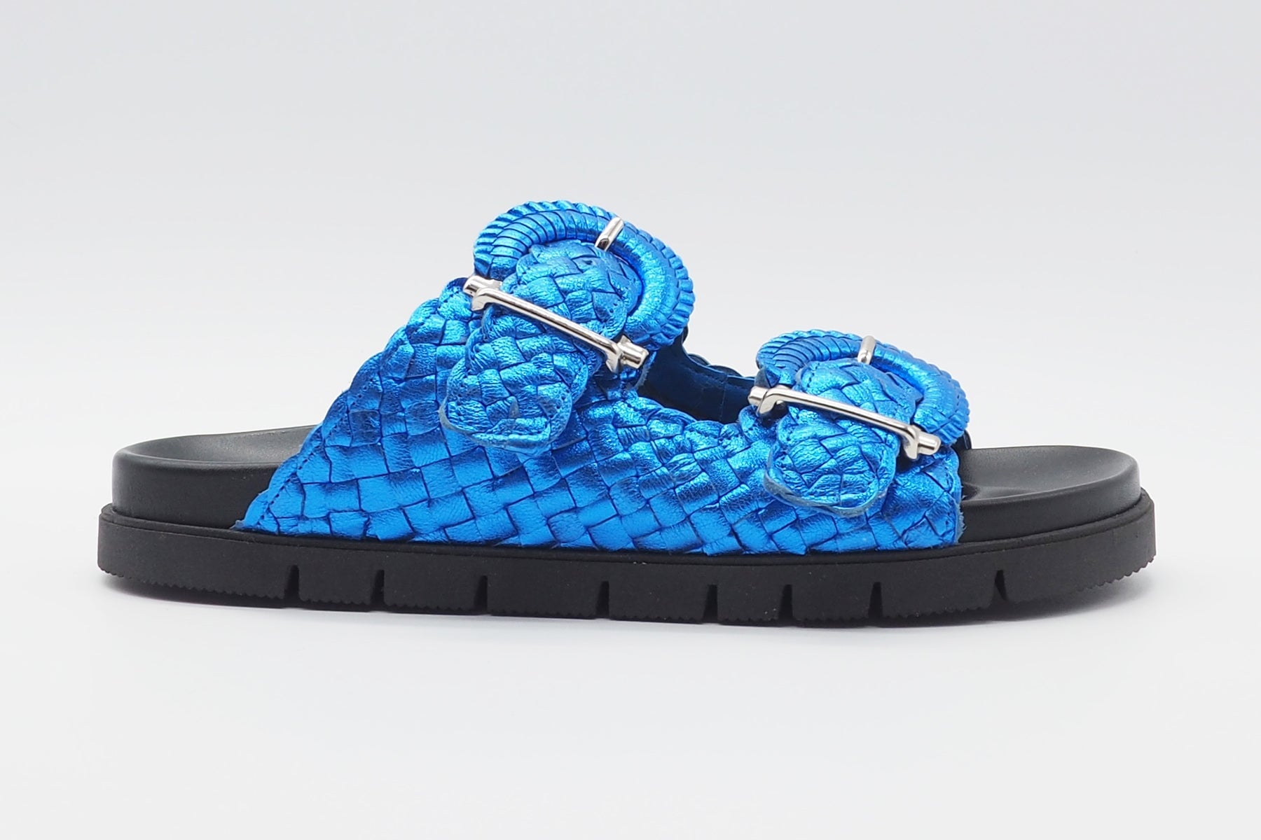 Geflochtener Damen Pantoffel in Metallicleder in Royalblau - mit Fußbett Damen Pantoffel Pons Quintana