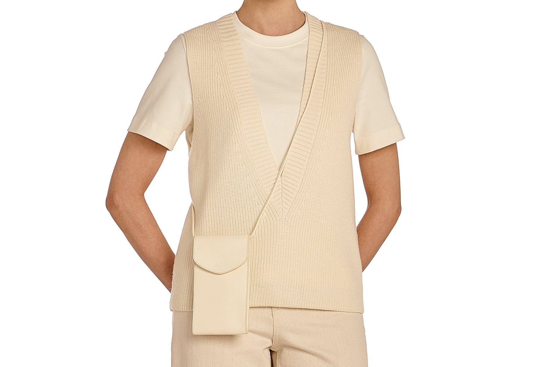 Handytasche aus Leder in Offwhite Taschen Handytaschen Il Bisonte