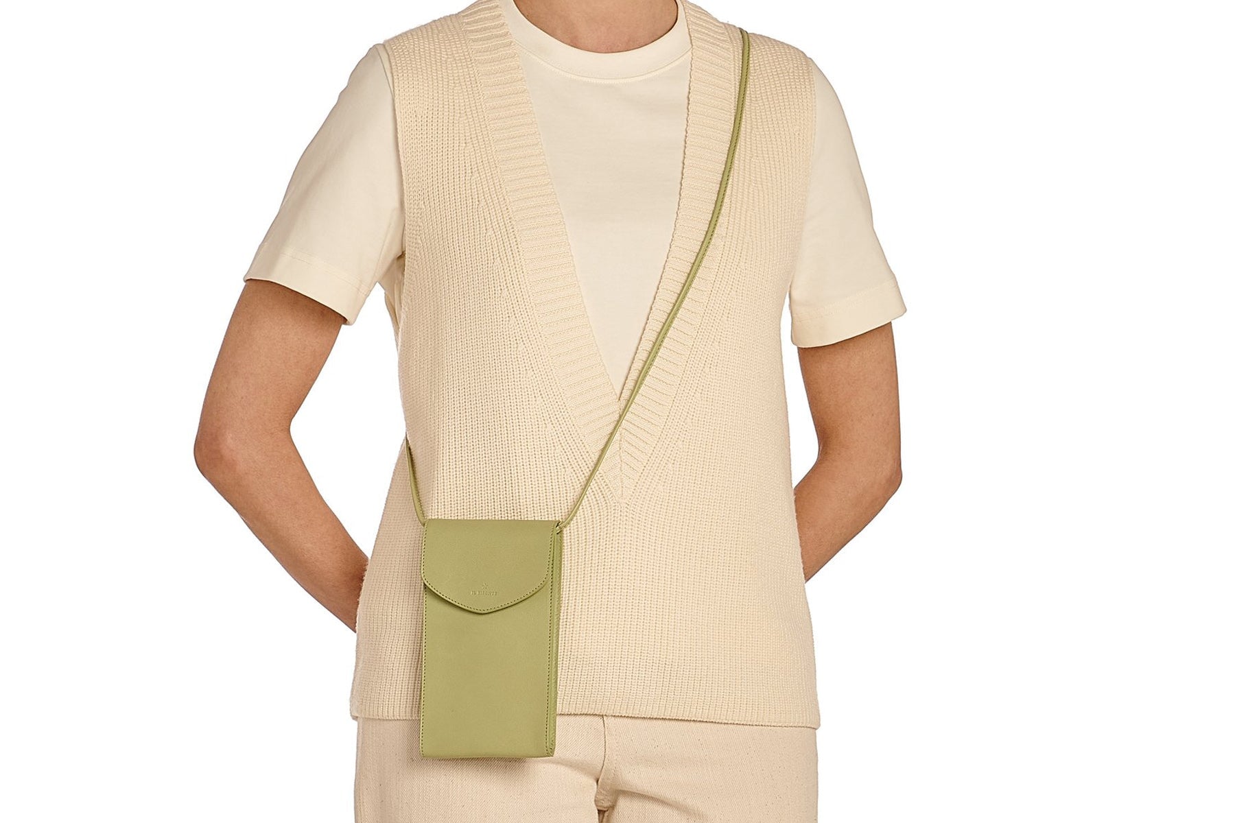 Handytasche aus Leder in Pistaziengrün Taschen Handytaschen Il Bisonte