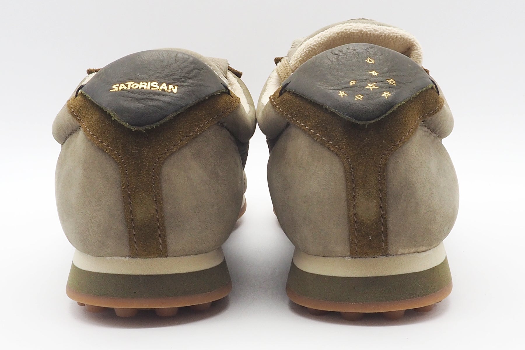 Herren Retro-Sneaker im Soccer-Style aus Nubukleder in Oliv Herren Sneaker Satorisan