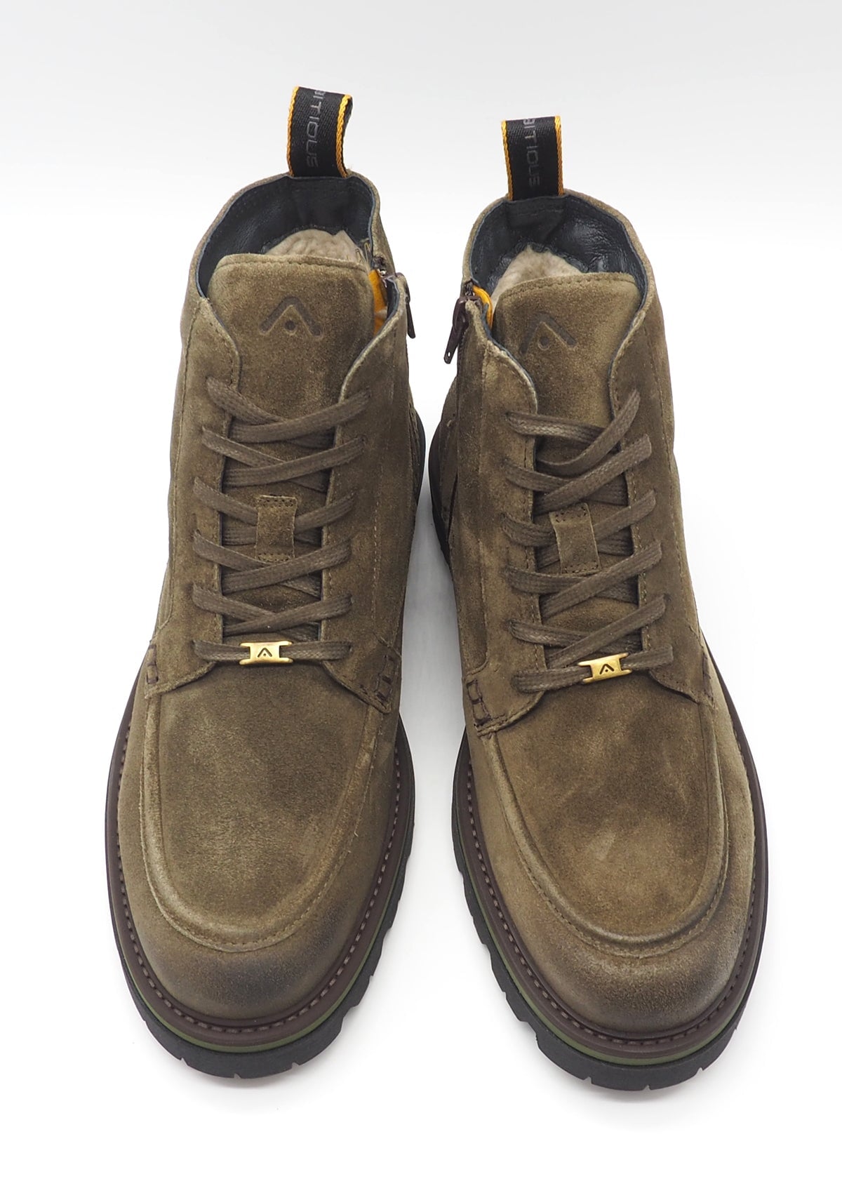 Herren Schnürboots aus Veloursleder in Oliv & warmer Fütterung Herren Stiefeletten Ambitious