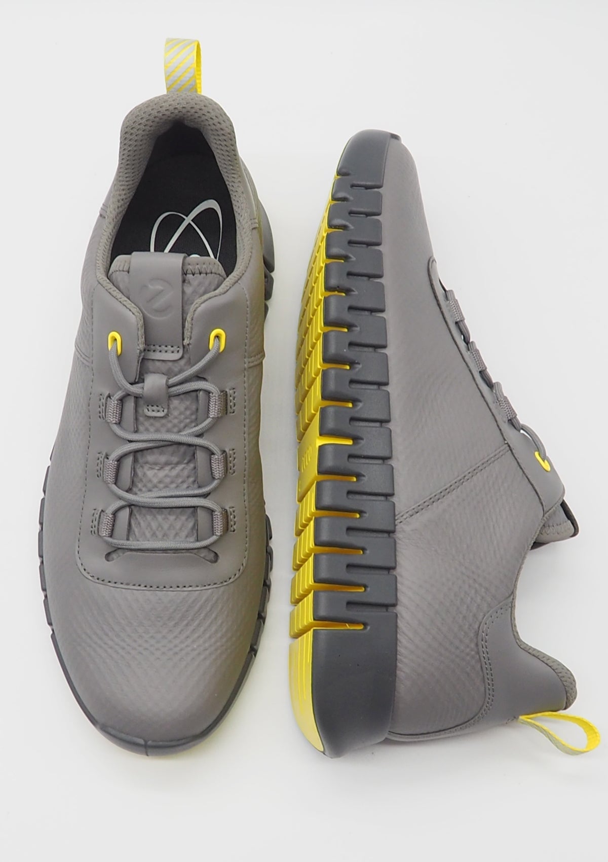 Herren Sneaker aus geprägtem Leder in Grau - Gruuv Herren Sneaker Ecco