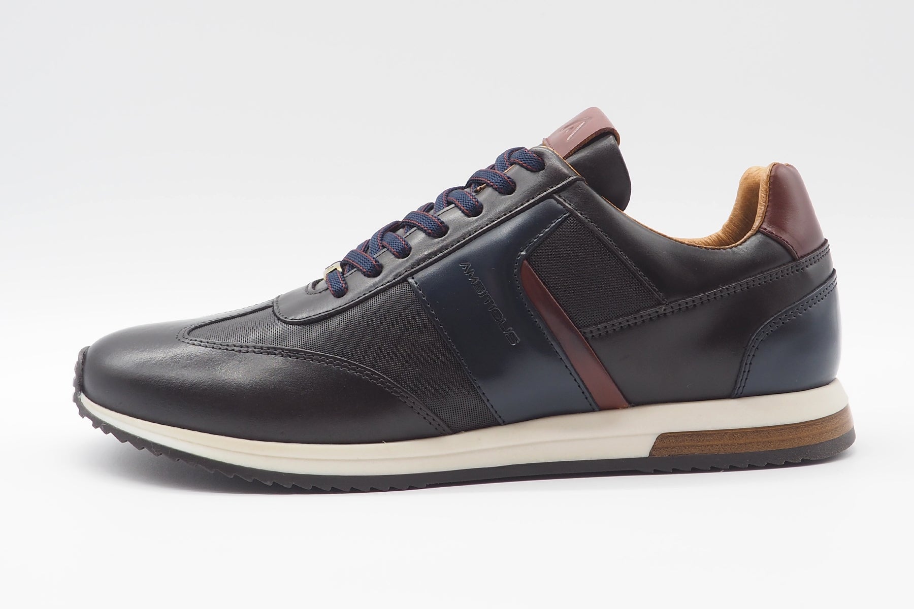 Herren Sneaker aus Leder in Dunkelbraun im Runningstyle Herren Sneaker Ambitious