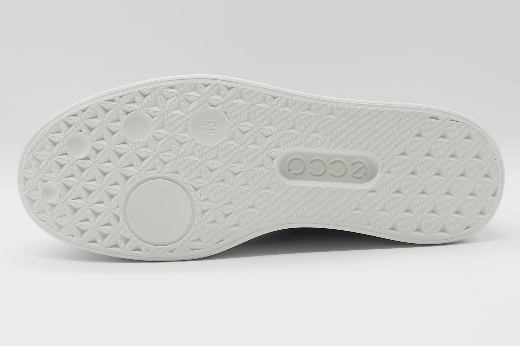 Herren Sneaker aus Leder in Schwarz - GORE-TEX® SURROUND® mit weißer Sohle Herren Sneaker Ecco