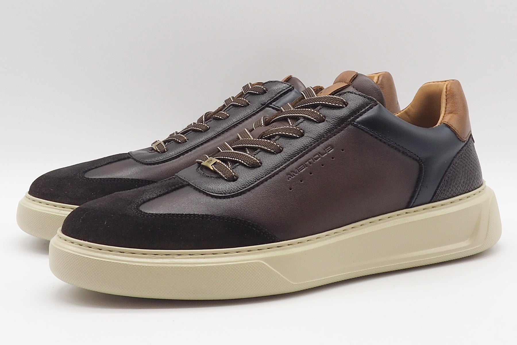Herren Sneaker aus Leder & Velours in Braun-Nuancen Herren Sneaker Ambitious