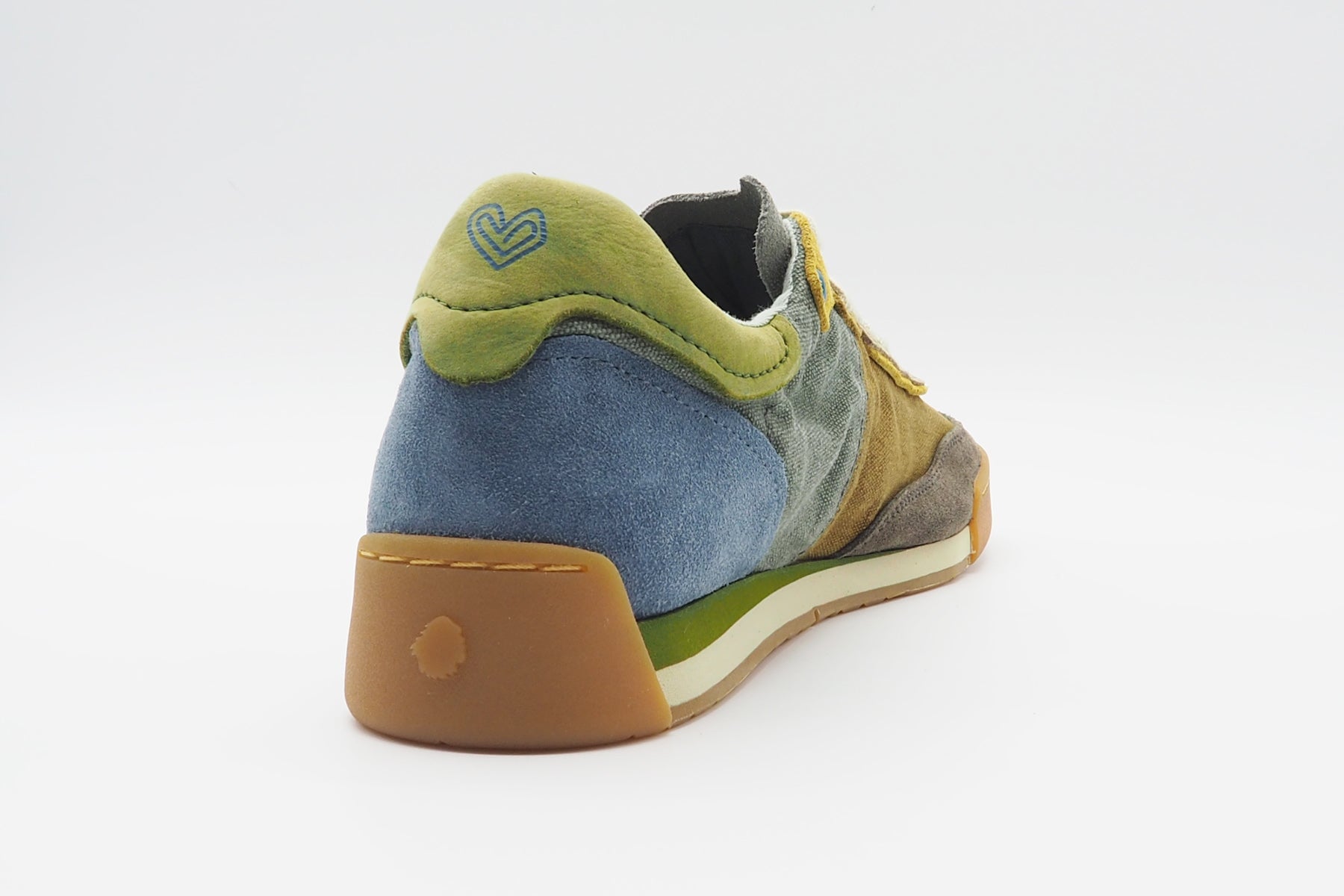 Herren Sneaker aus Leinen & Veloursleder in Olive Herren Sneaker Satorisan