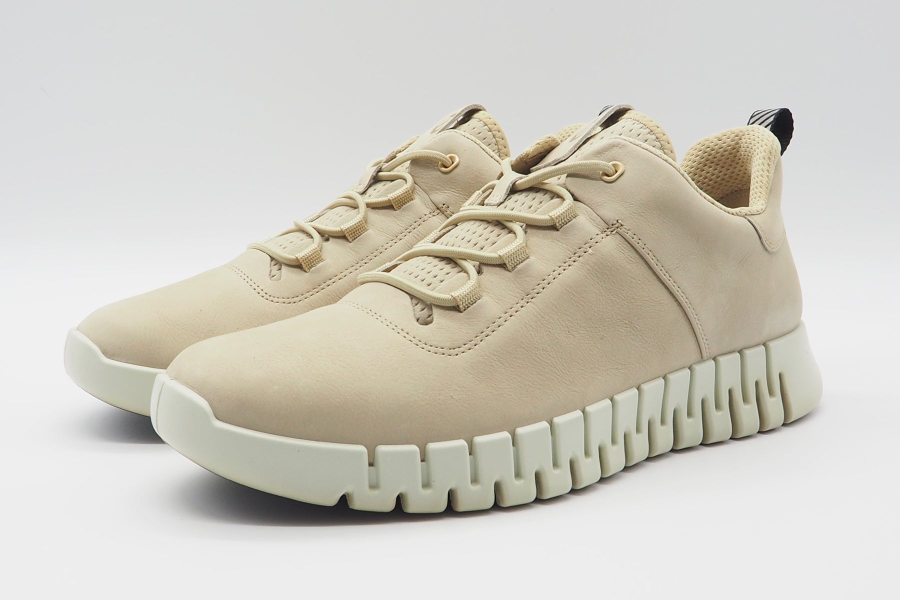 Herren Sneaker aus Nubukleder in Beige - Gruuv Herren Sneaker Ecco