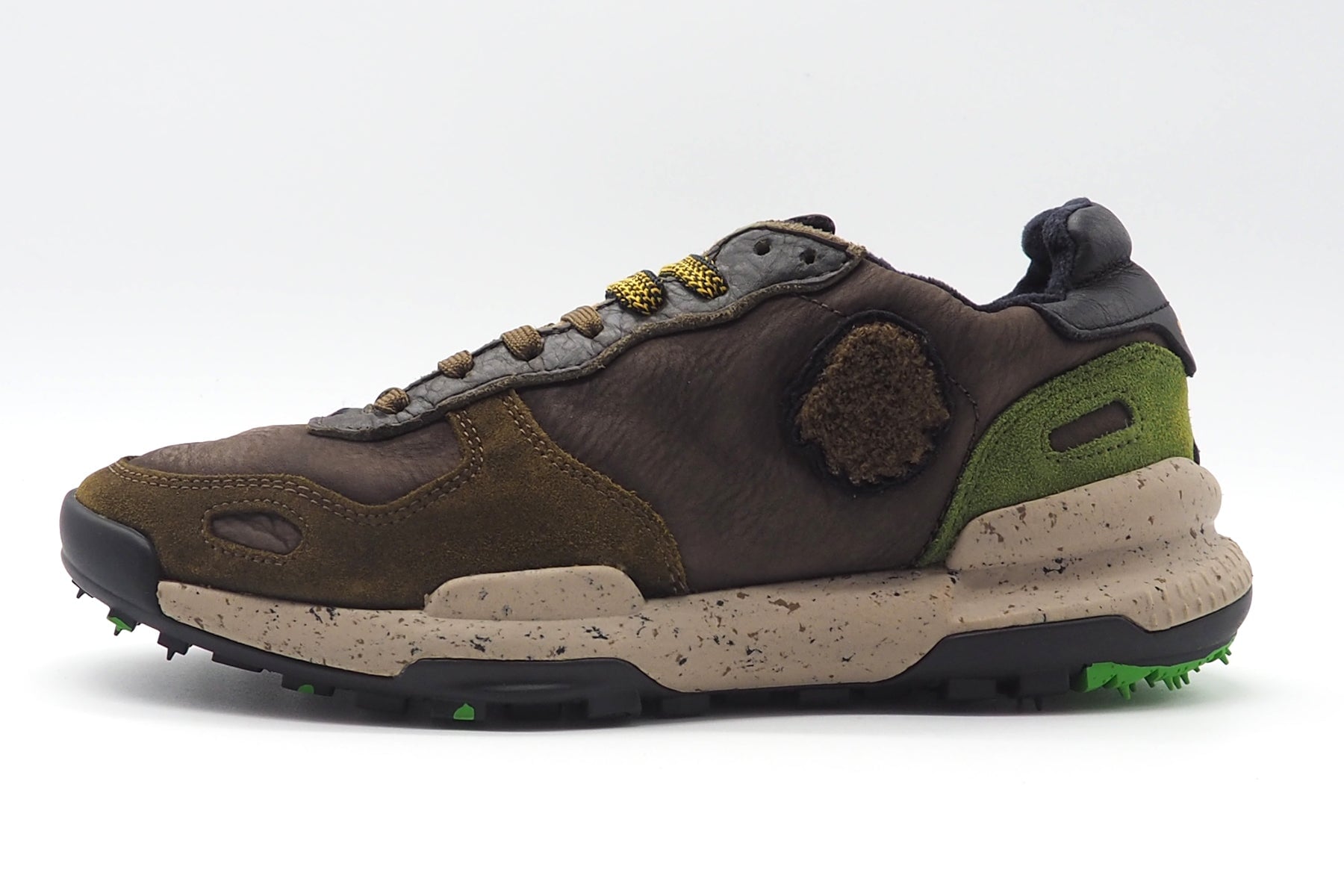 Herren Sneaker aus Nubukleder in Dunkelbraun mit Farbakzenten - Chacrona Herren Sneaker Satorisan