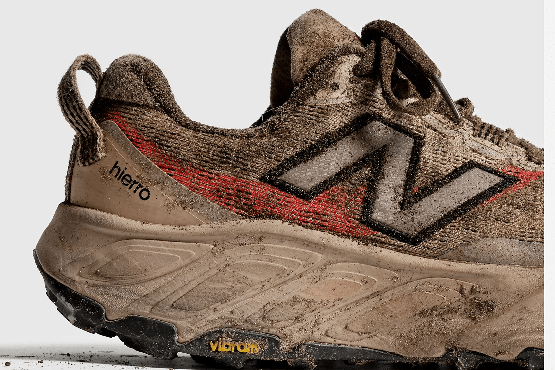 Herren Sneaker Fresh Foam X Hierro v9 "Trail Running" in Sand auf Vibram Sohle Herren Sneaker New Balance