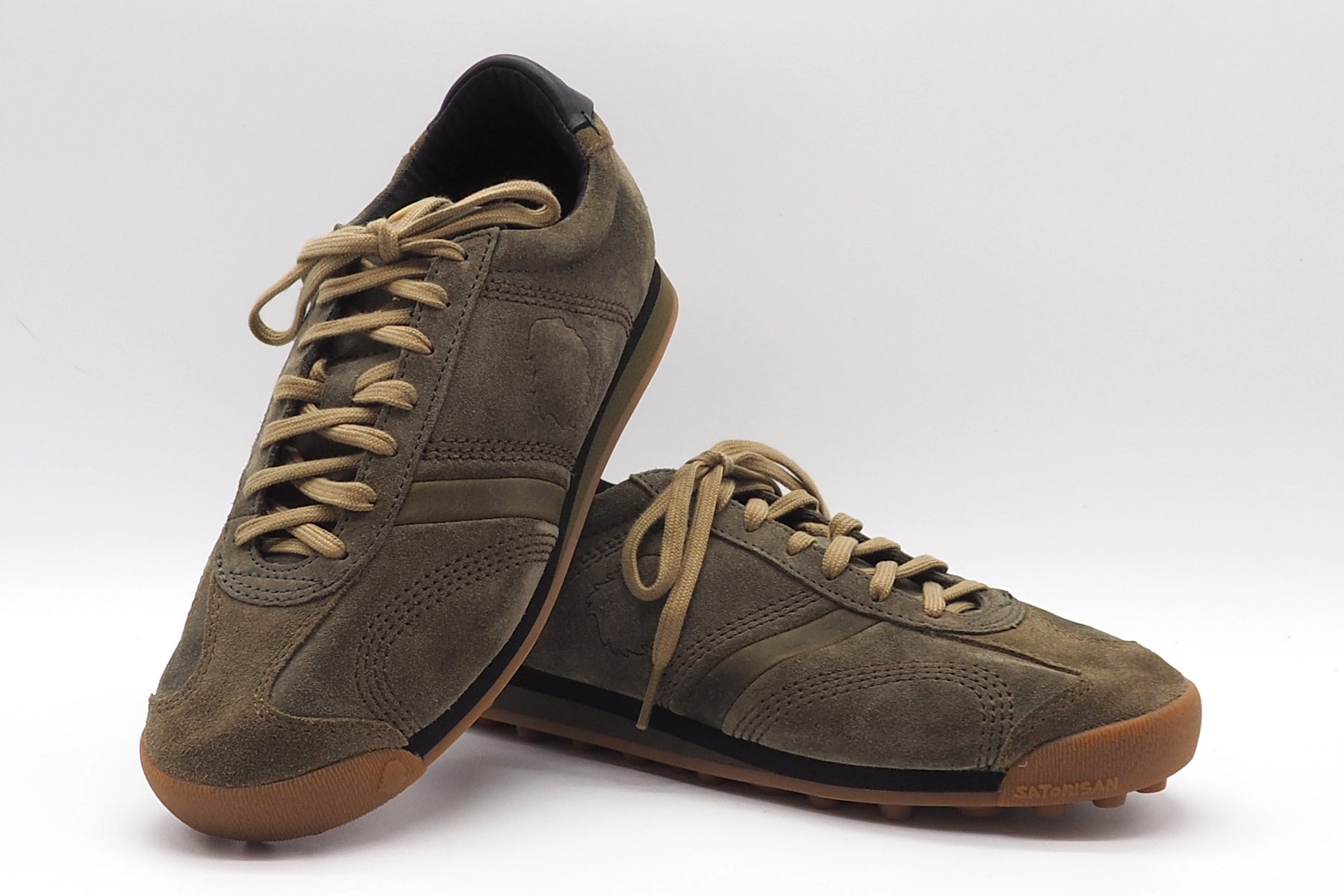 Herren Sneaker im Retro-Style aus Velours in Oliv - Stardust Herren Sneaker Satorisan