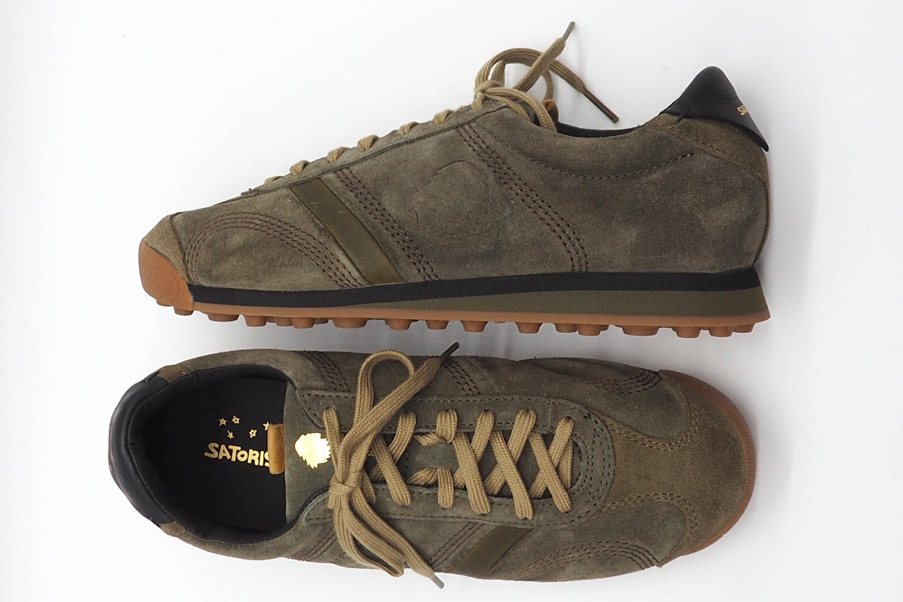Herren Sneaker im Retro-Style aus Velours in Oliv - Stardust Herren Sneaker Satorisan