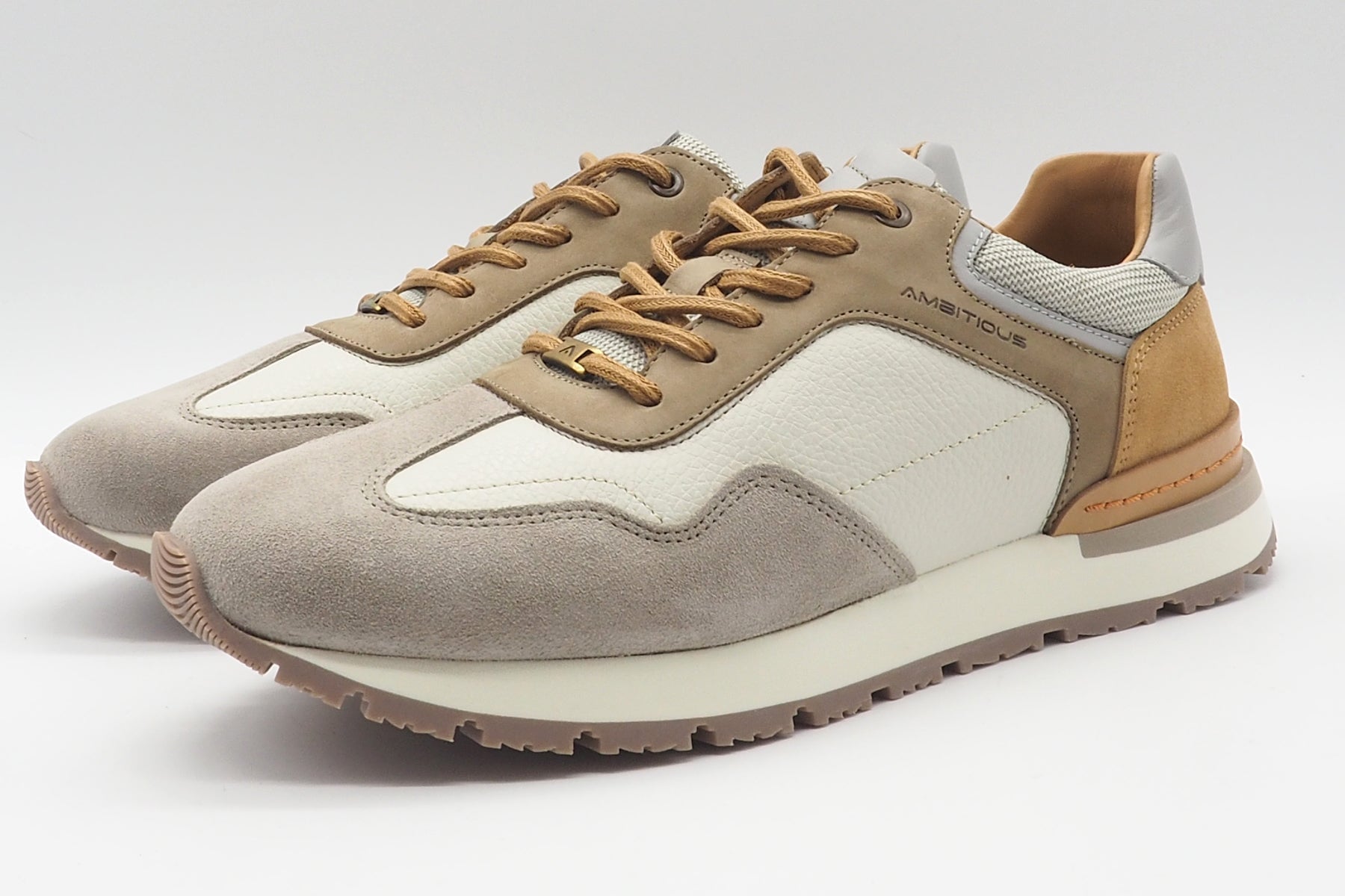 Herren Sneaker in Running Style aus Leder in Beige & Weiss Herren Sneaker Ambitious