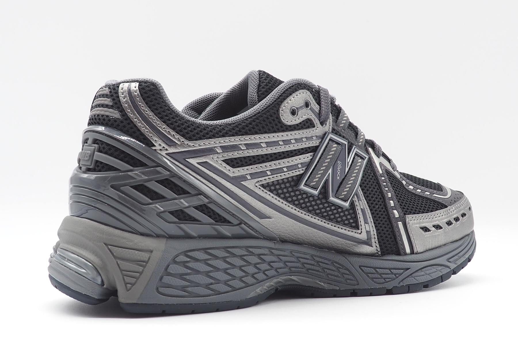 Herren Sneaker M1906 RES aus Mesh in Schwarz & Silber - Limited edition Herren Sneaker New Balance