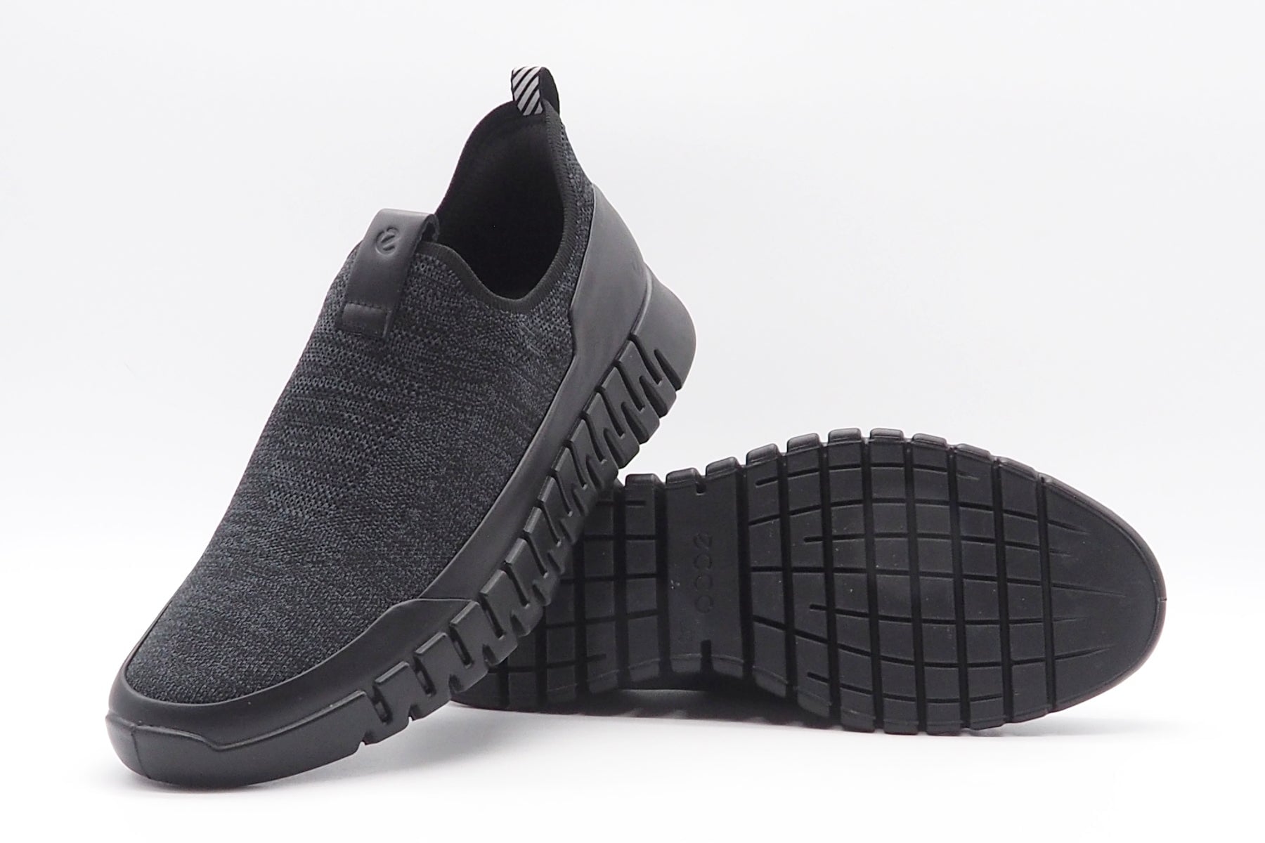 Herren Sneaker zum Schnlüpfen aus Leder & Textil in Schwarz - Gruuv Herren Sneaker Ecco