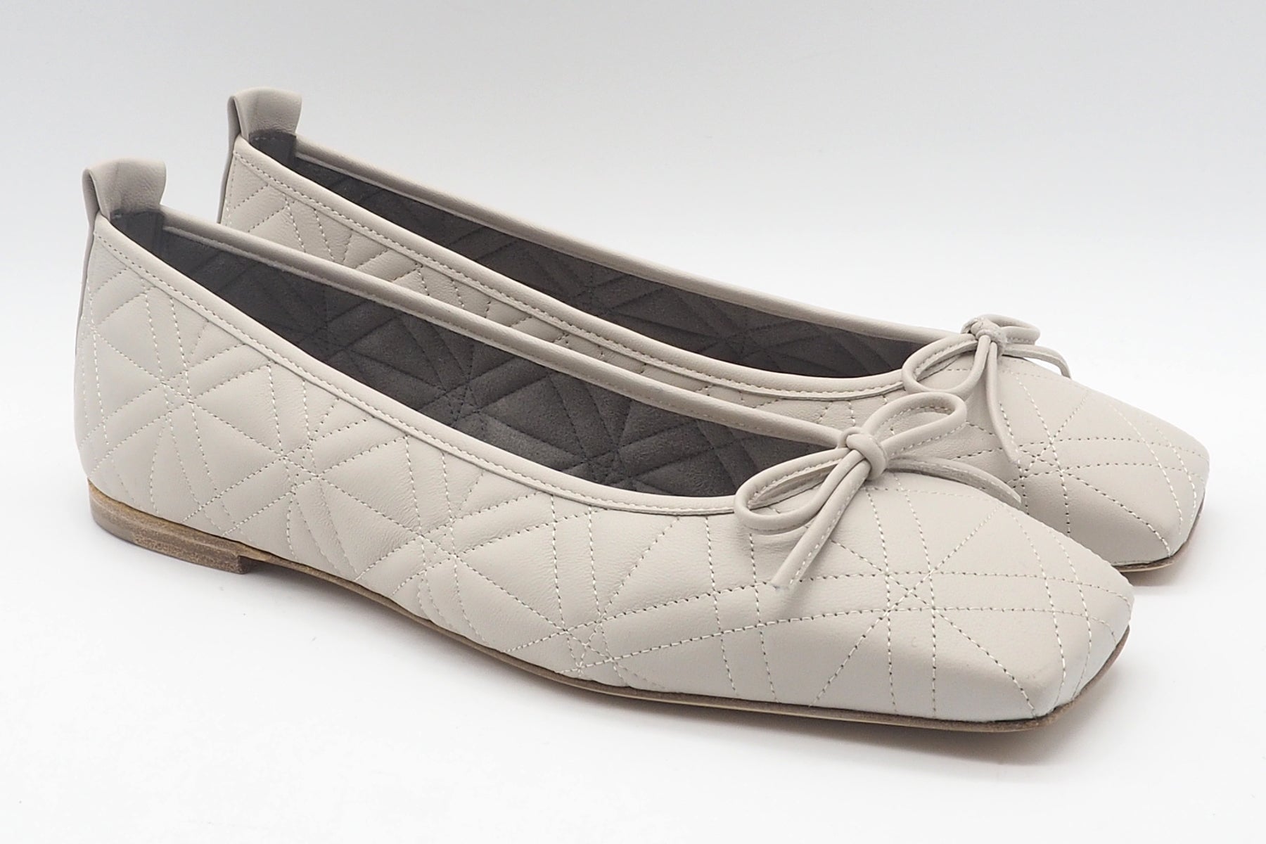 Karree Ballerina mit moderner Steppung in Leder - Schwarz Damen Ballerinas Kennel & Schmenger