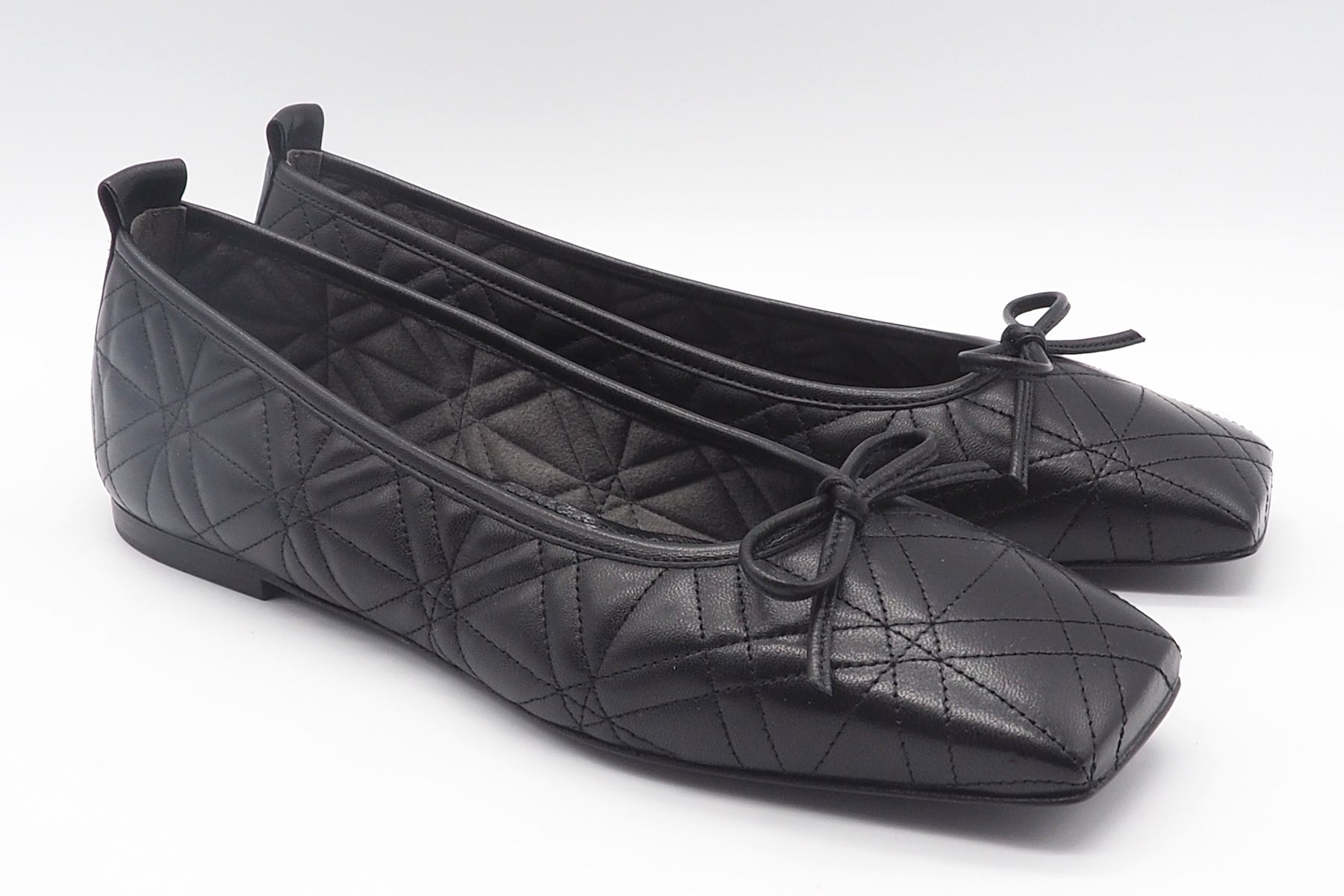 Karree Ballerina mit moderner Steppung in Leder - Schwarz Damen Ballerinas Kennel & Schmenger