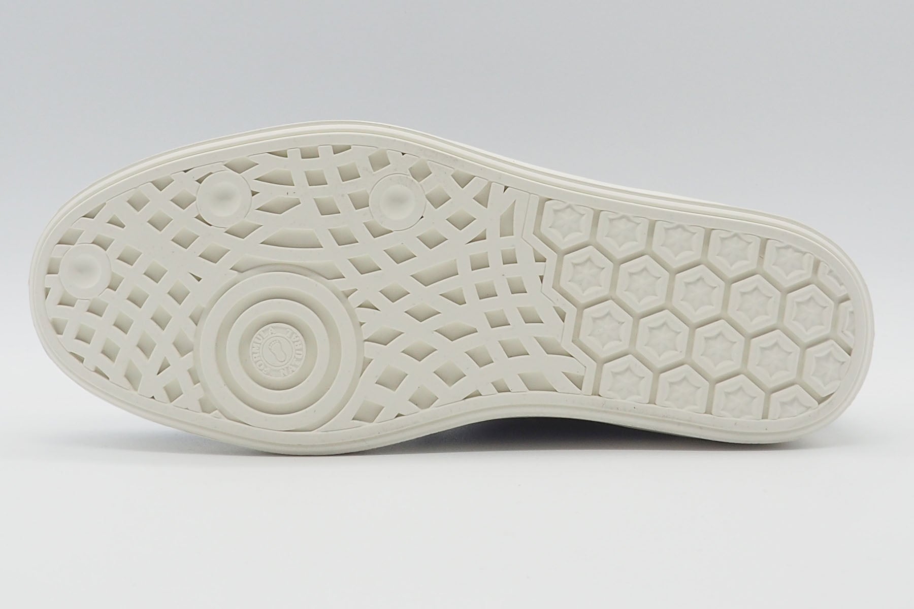 Lässiger Herrenslipper mit Naturfußbett aus Velours in Hellblau Herren Loafers & Slipper Think