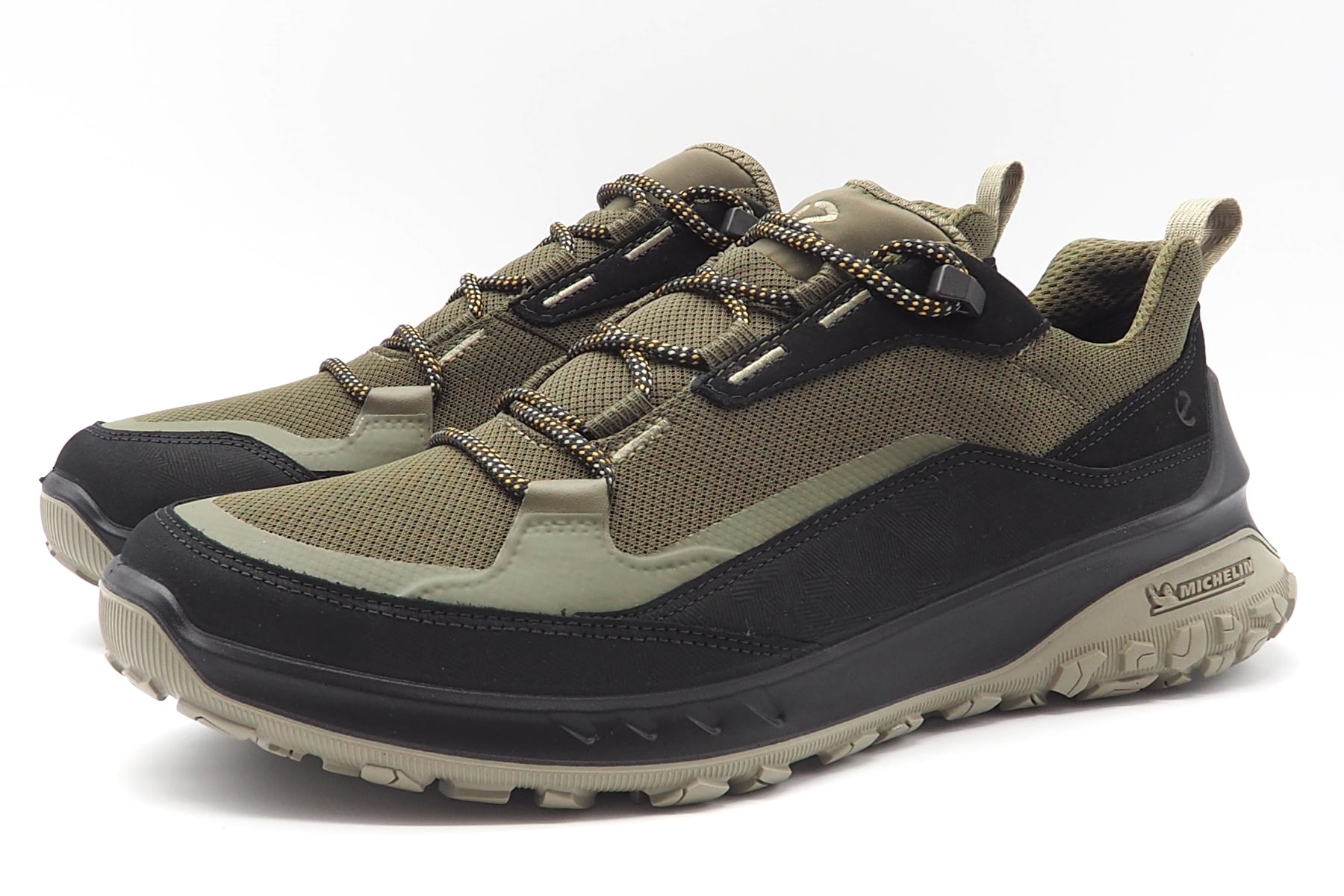 Ourdoor Herren Sneaker aus Nubukleder & Mesh in Oliv mit Michelin-Gummisohle Herren Sneaker Ecco