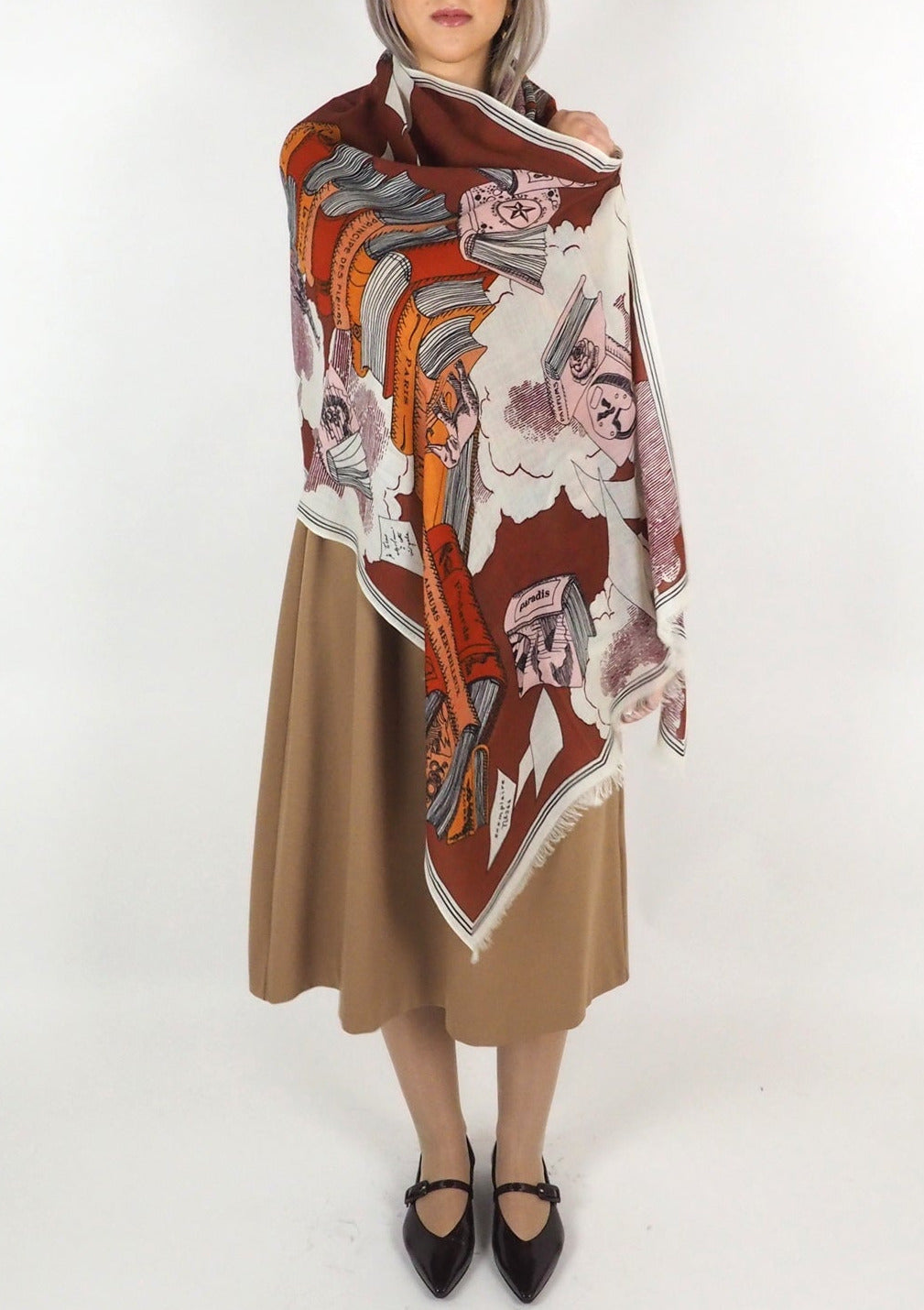 Schal aus Wolle mit Bücherturm in Rot - Editions Damen Accessoires Tücher & Schals Inoui E.