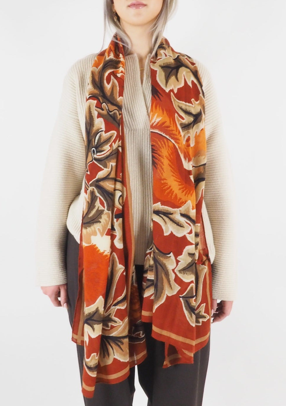 Schal aus Wolle mit einem Löwen & Fuchs in Orange - Leonard Damen Accessoires Tücher & Schals Inoui E.